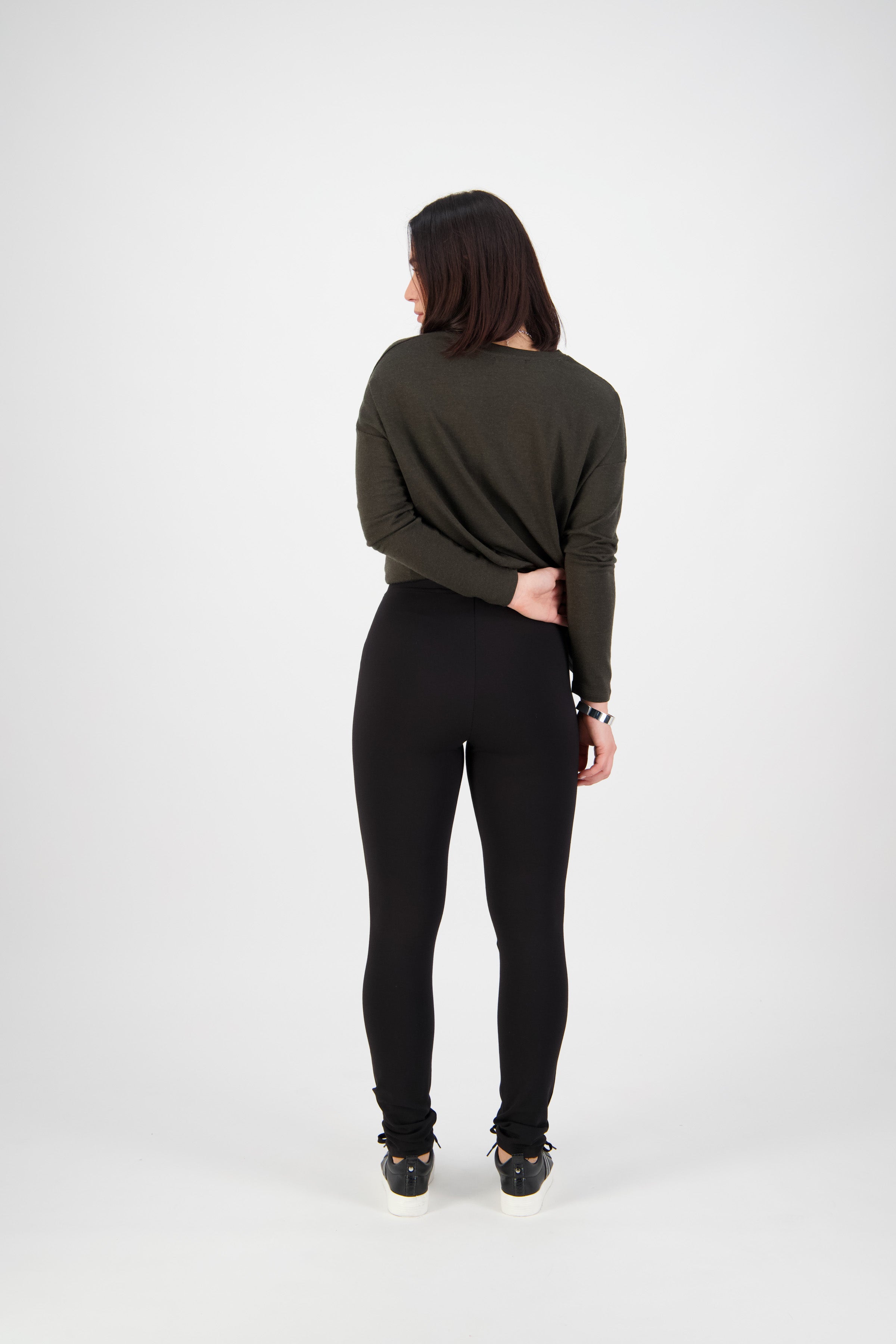 12106 Black - Skinny Leg Full Length Ponti Pull-On - Vassalli