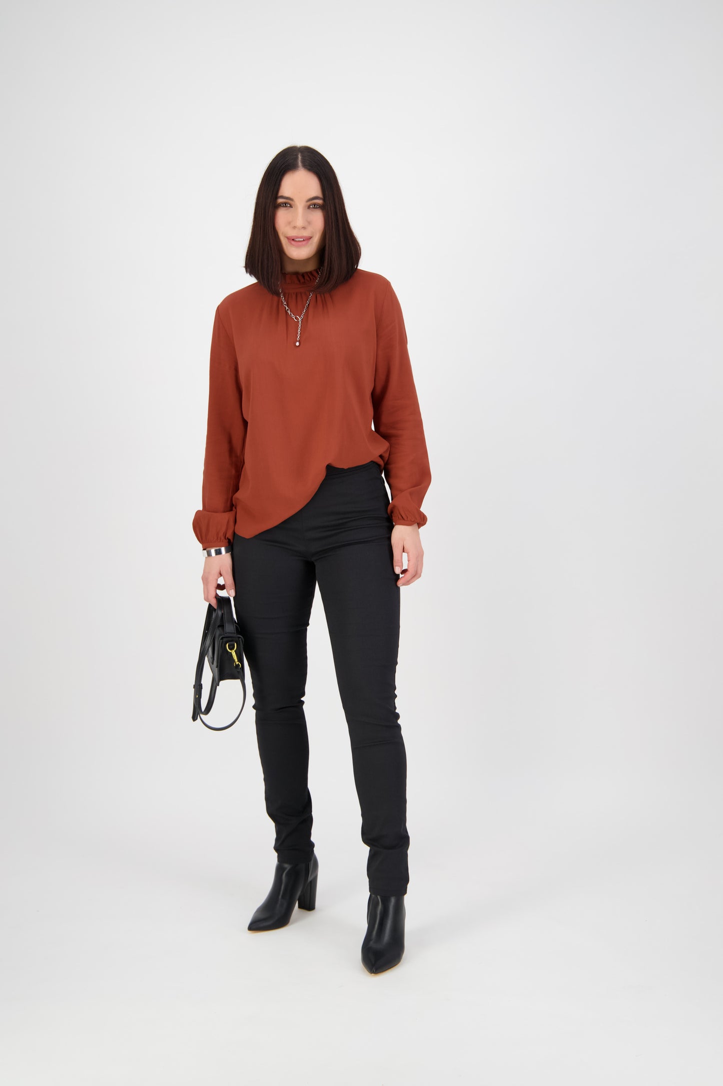 230D Black - Skinny Leg Full Length Spray on Pull On - Vassalli