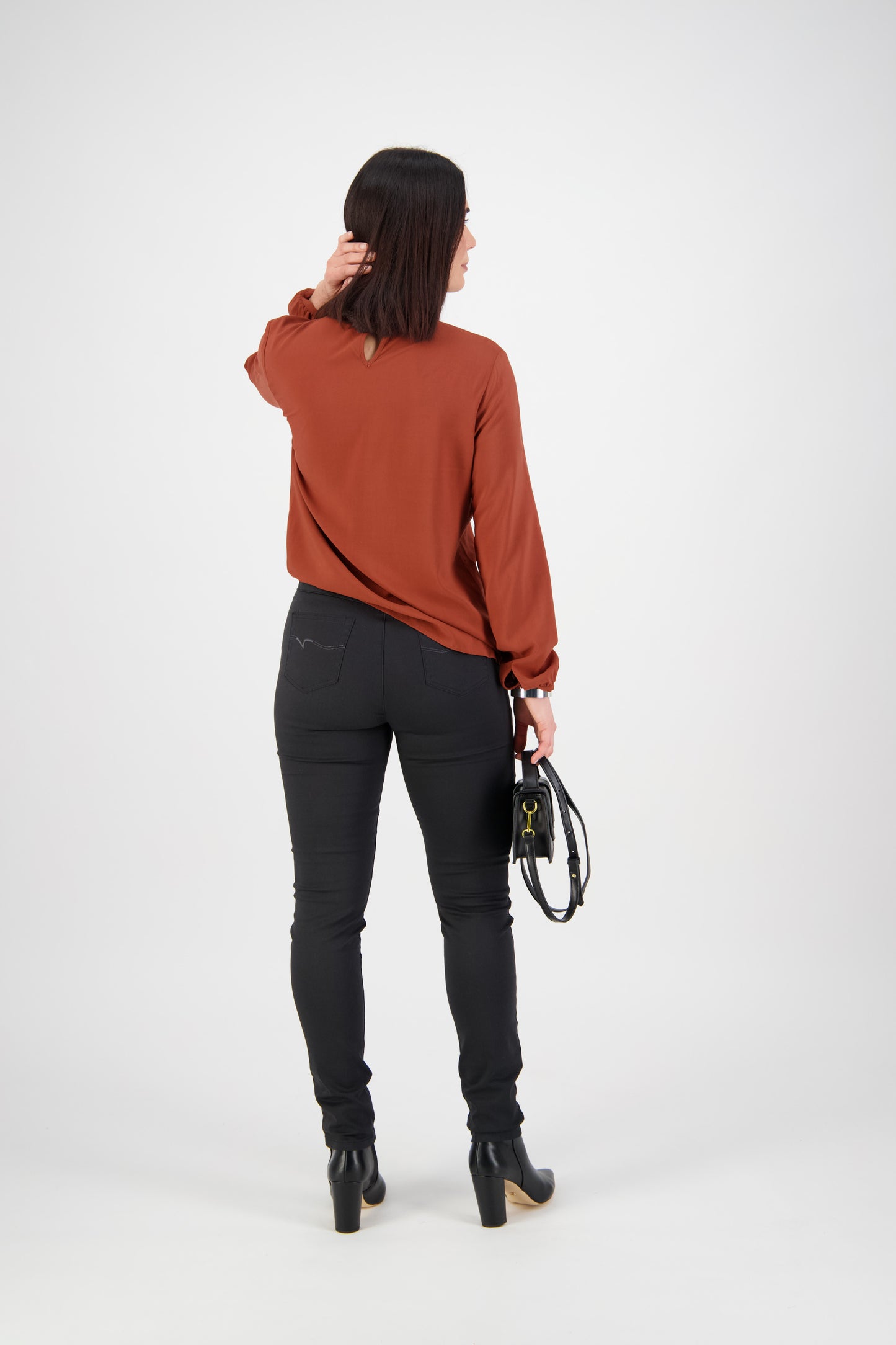 230D Black - Skinny Leg Full Length Spray on Pull On - Vassalli