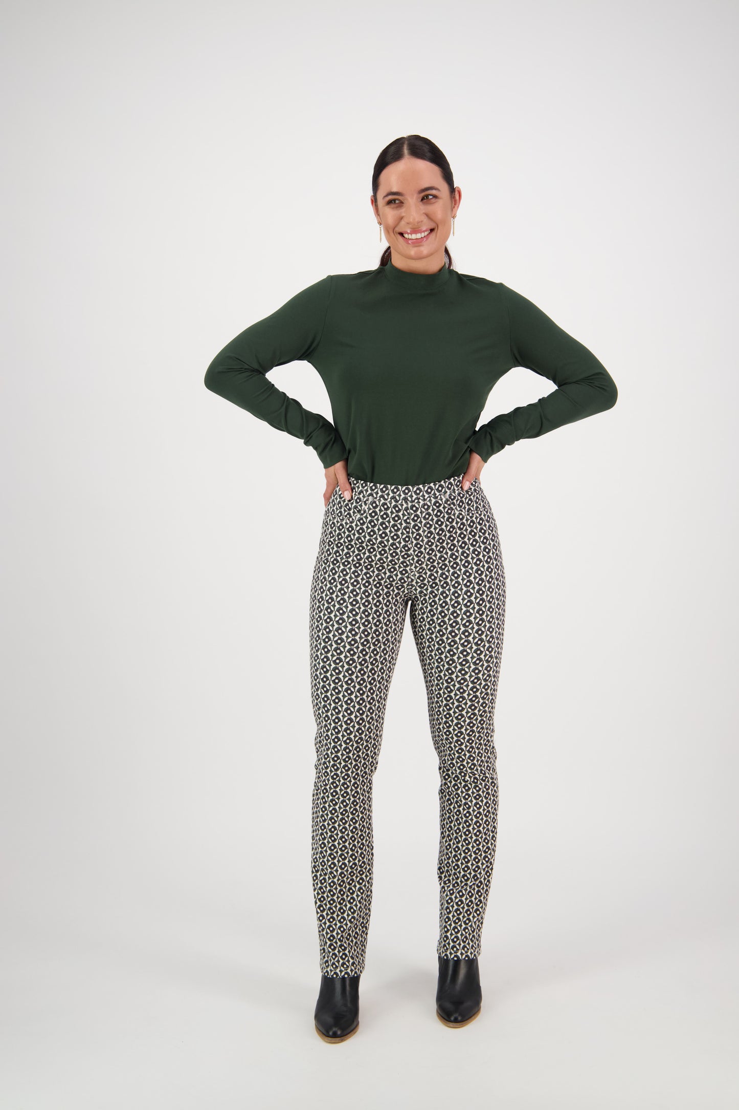 234A Vault - Slim Leg Full Length Printed Pull On - Vassalli