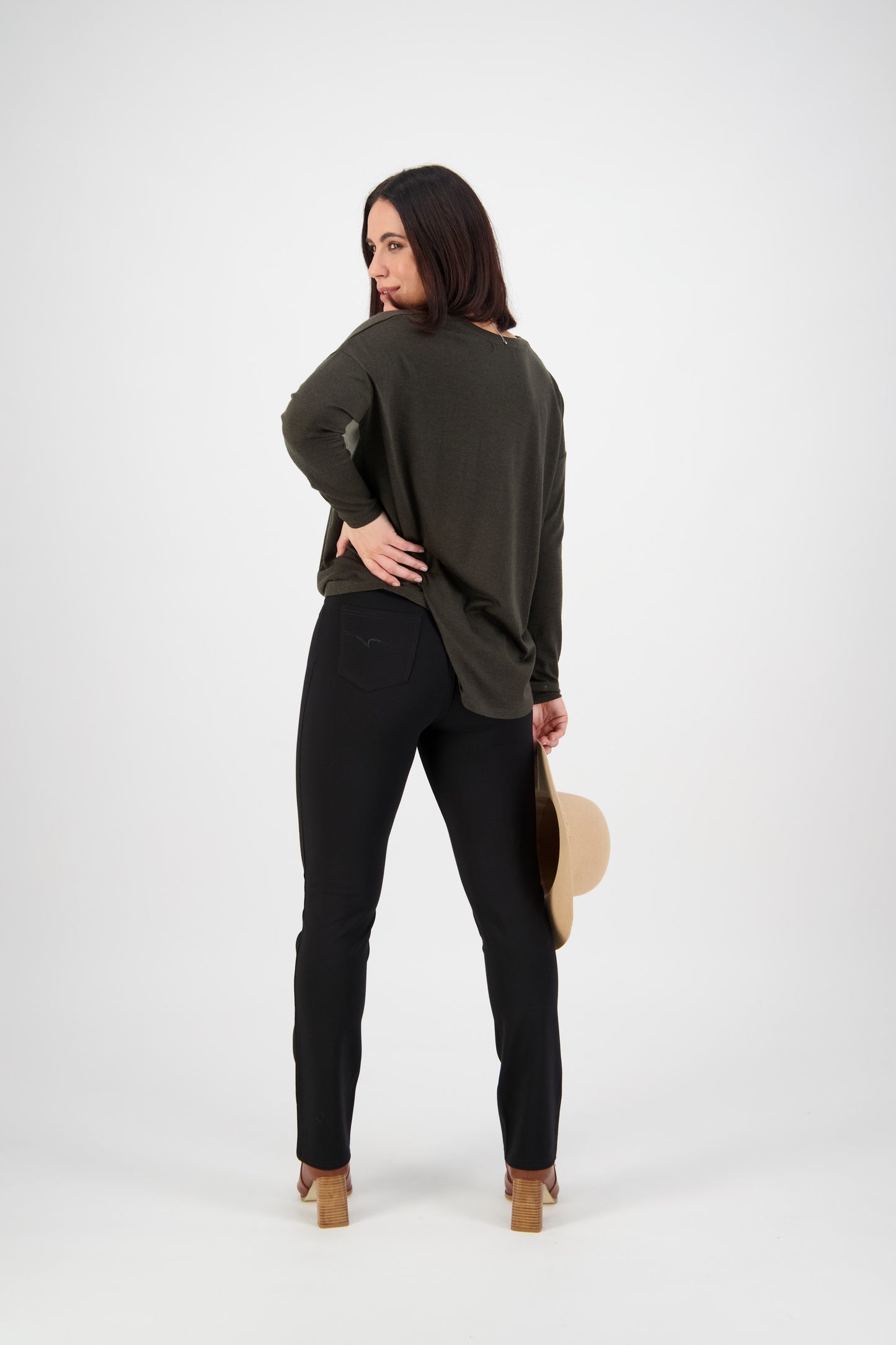 234 Black - Slim Leg Full Length Ponti Pull On - Vassalli