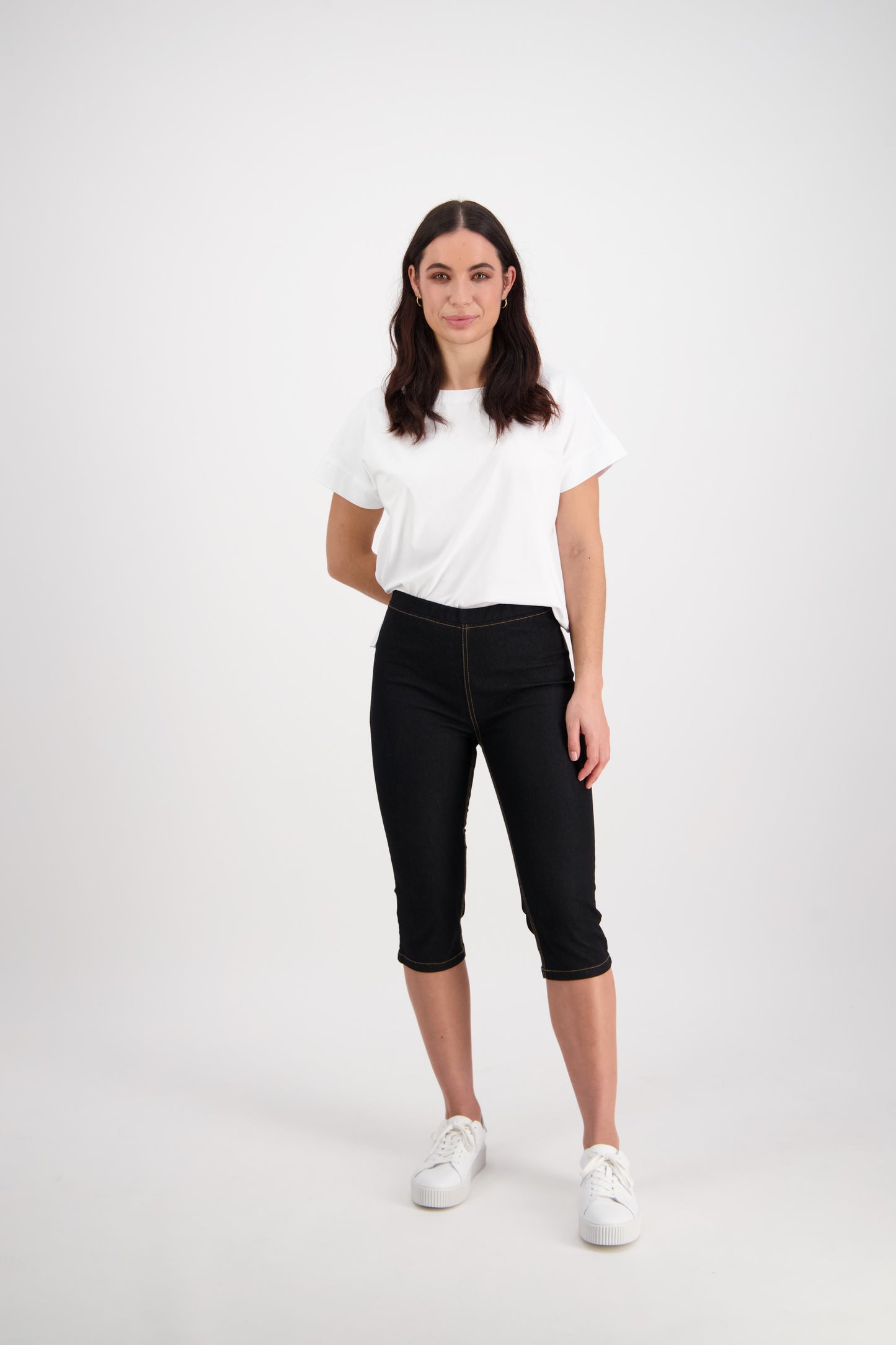 261CS Black Denim - Skinny Leg 3/4 Length Contrast Stitch Denim Pull On