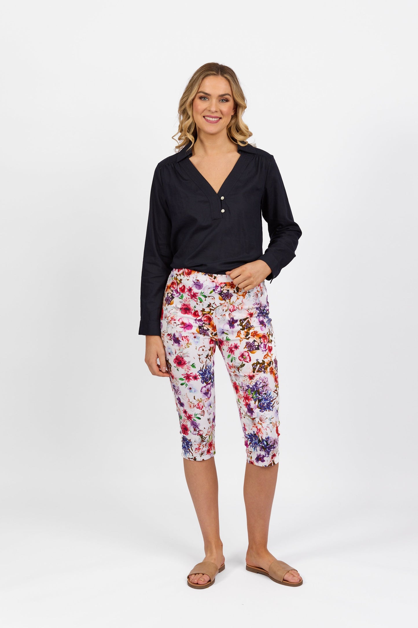 261LW Burst - Printed Skinny Leg 3/4 Length Lightweight Pull On