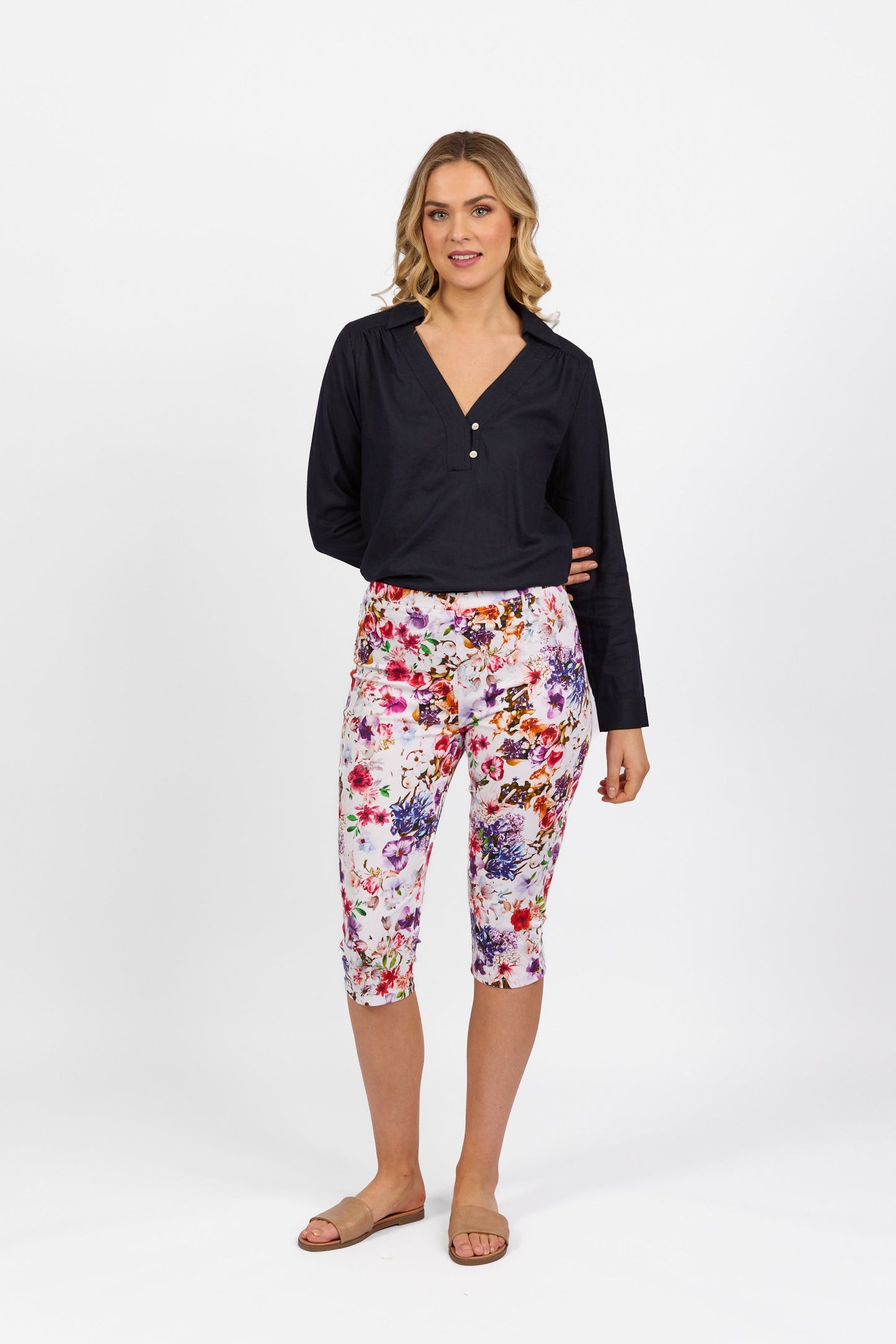 261LW Burst - Printed Skinny Leg 3/4 Length Lightweight Pull On