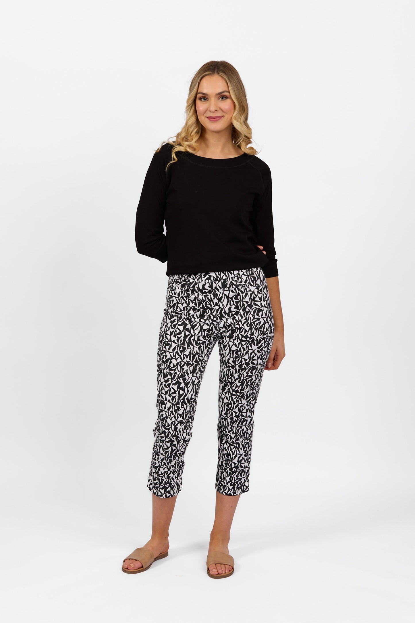 274LW Accent - Printed Slim Leg 7/8 Length Lightweight Pull On - Vassalli