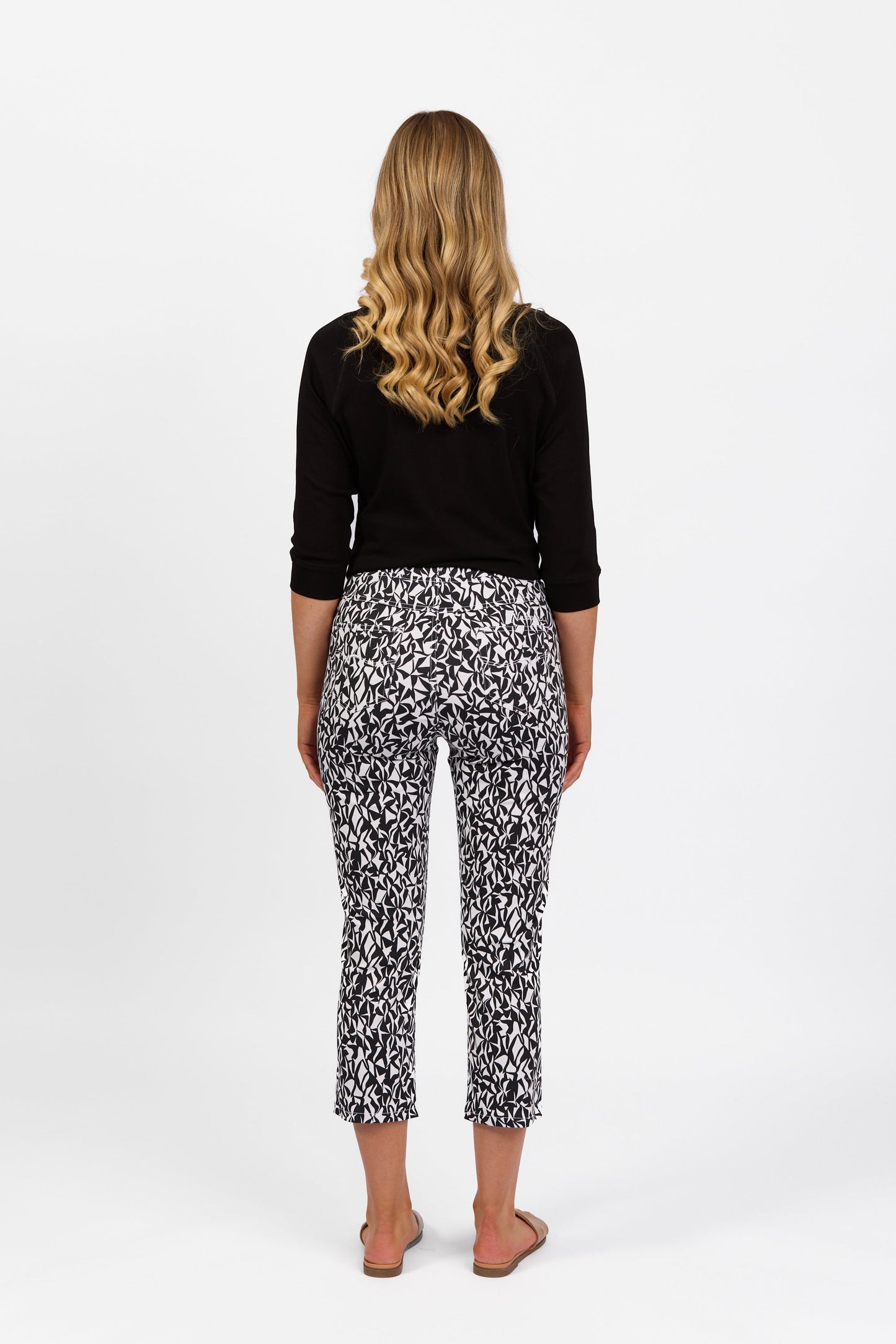 274LW Accent - Printed Slim Leg 7/8 Length Lightweight Pull On - Vassalli