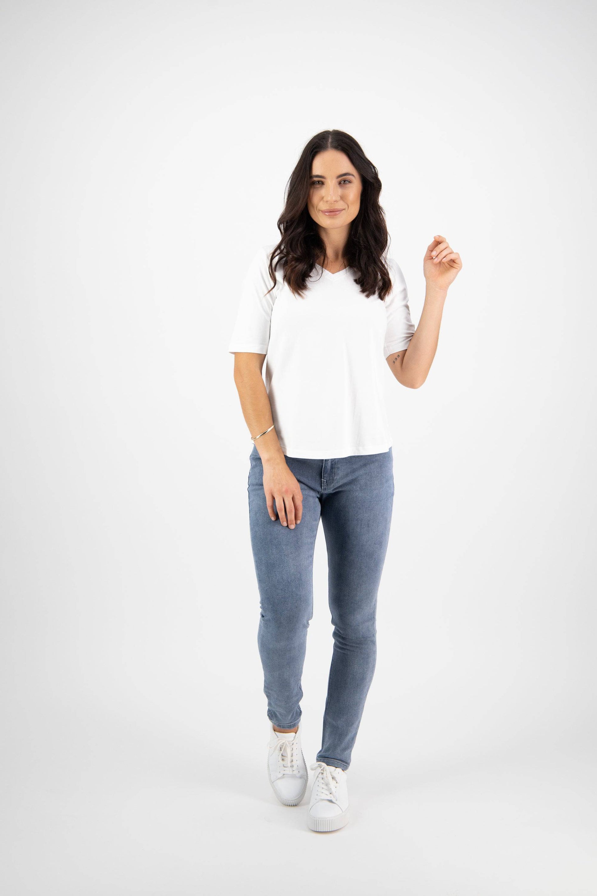 3333 White - V-Neck Tee - Vassalli