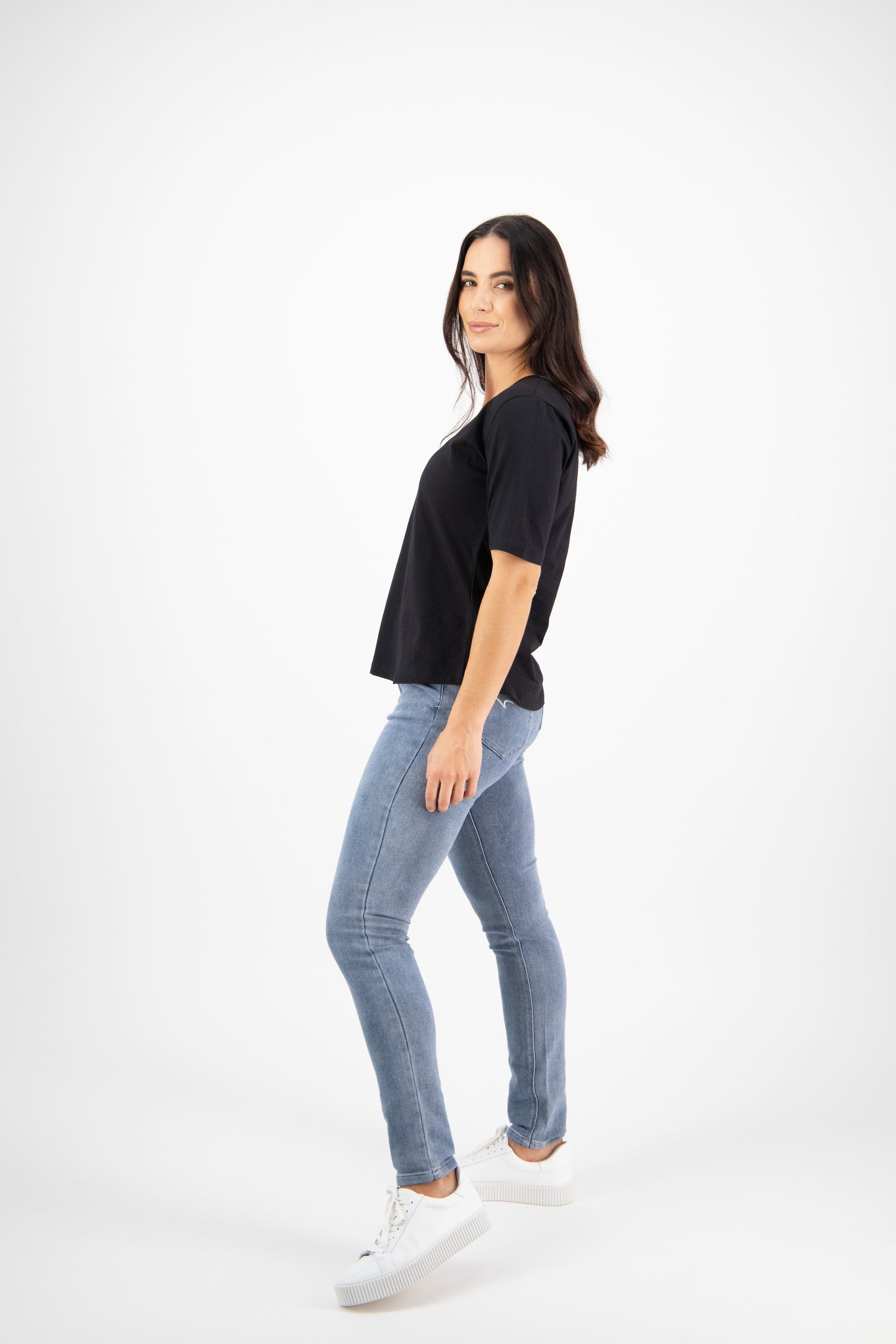 3333 Black - V-Neck Tee - Vassalli
