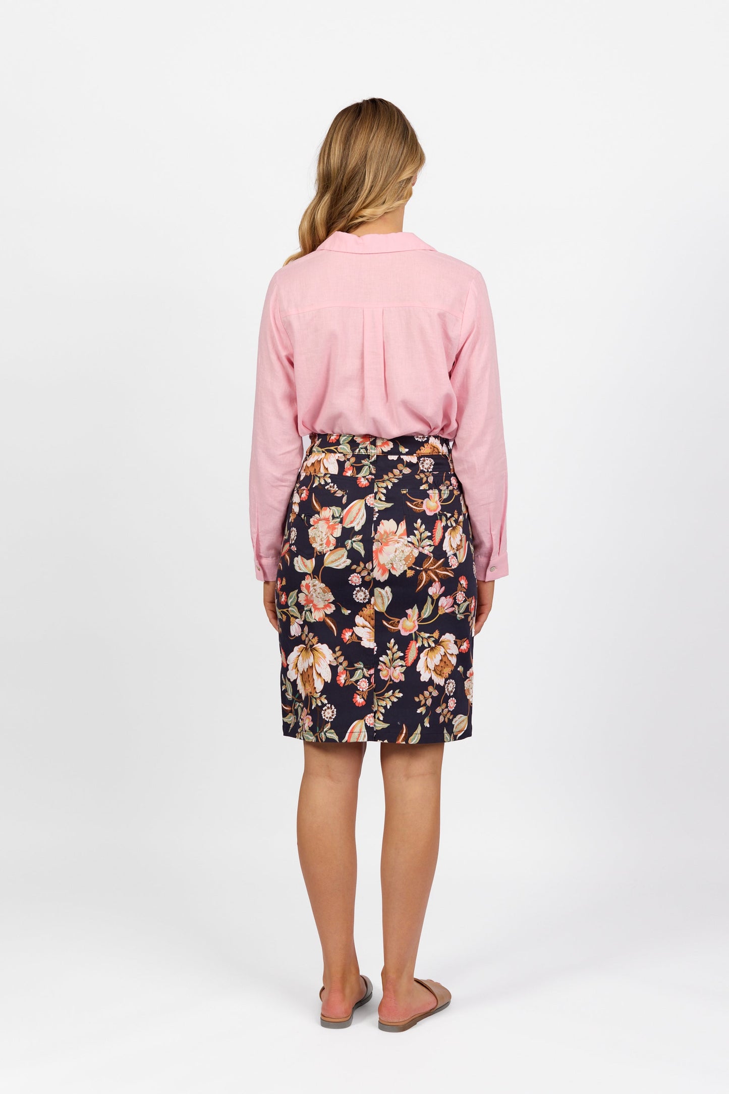 372AV Freya - Printed Lightweight Skirt with Centre Back Vent - Vassalli
