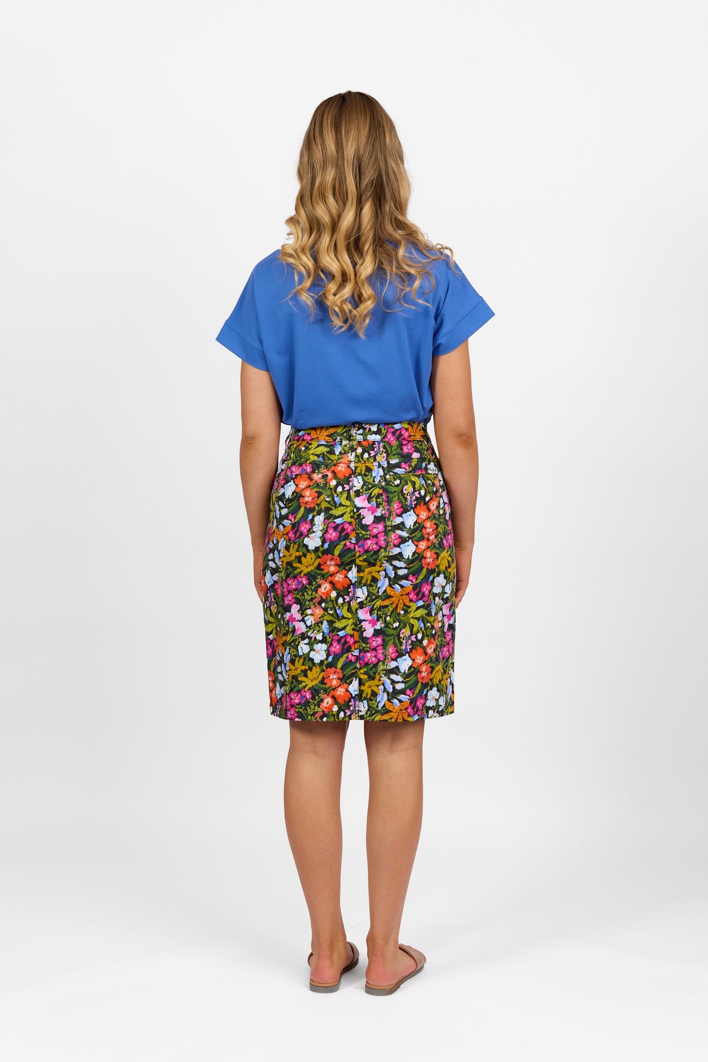 372AV Lola - Printed Lightweight Skirt with Centre Back Vent