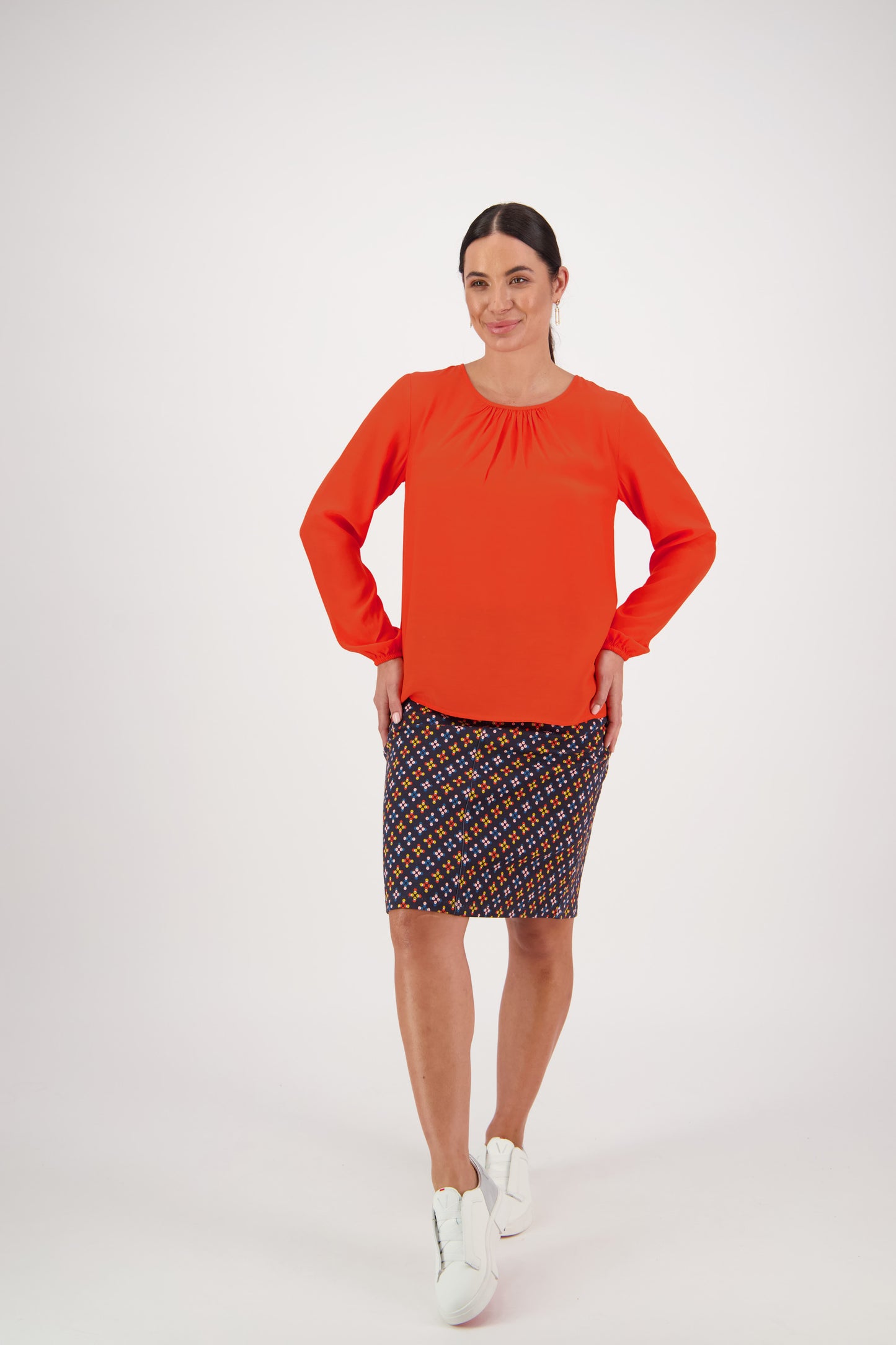 4446 Sunset - Long Sleeve Top with Gathered Neckline - Vassalli