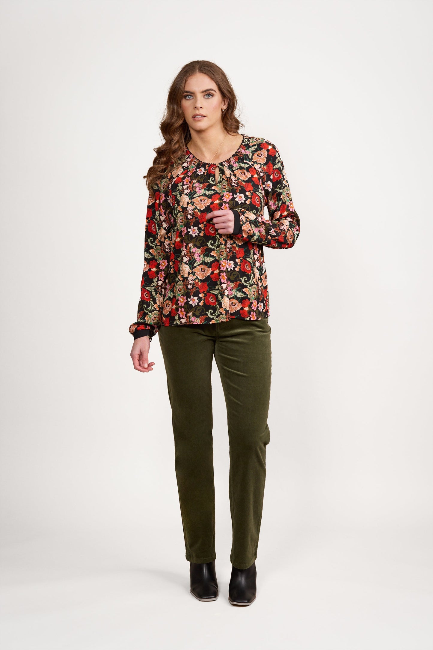 4480 Flamenco - Long Sleeve Front Keyhole Neck Top with Rib Cuff - Vassalli