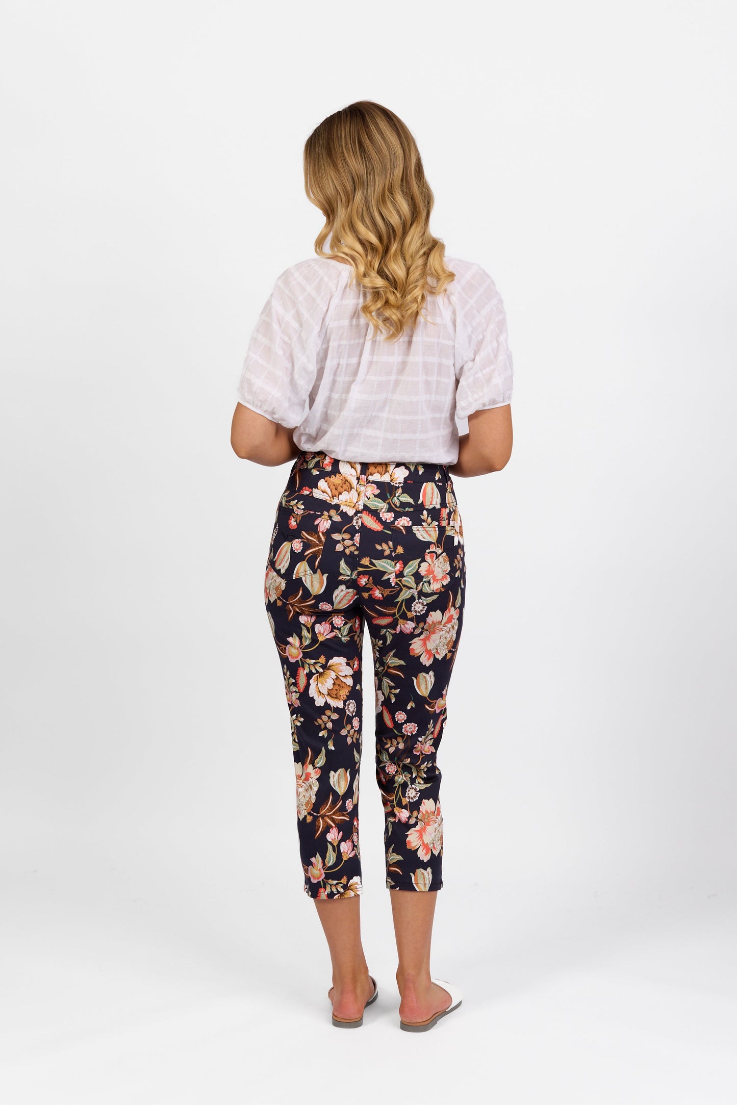 5509LW Freya - Printed Lightweight Skinny Leg 7/8 Length Pant with Fly - Vassalli