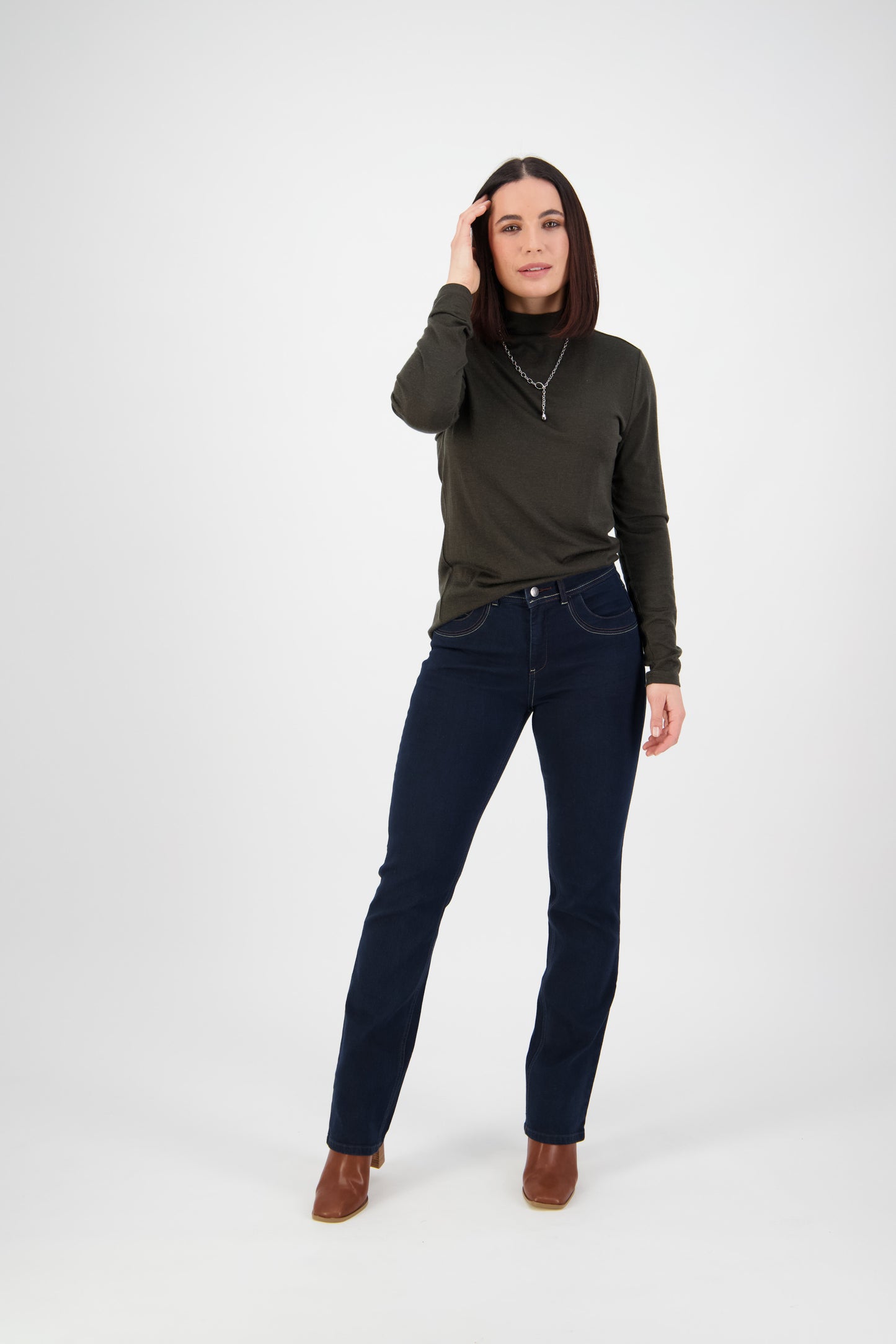 5557 Indigo Denim - Straight Leg Full Length Jean - Vassalli