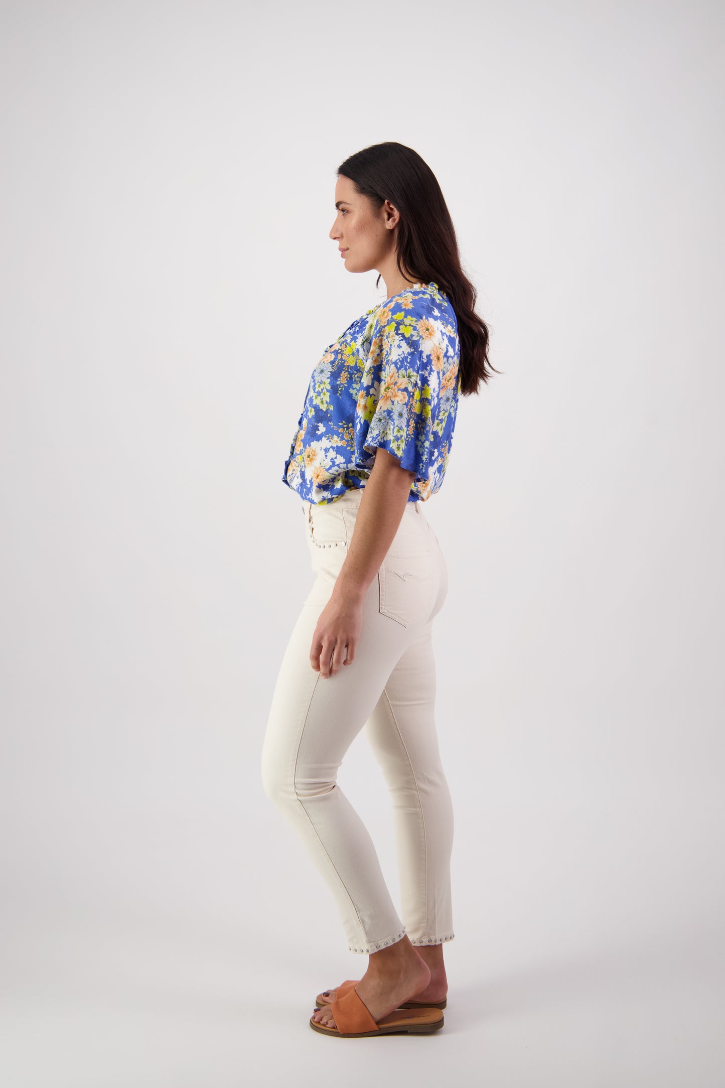 5744SH Ecru - Skinny Leg Ankle Grazer Jean with Studs - Vassalli