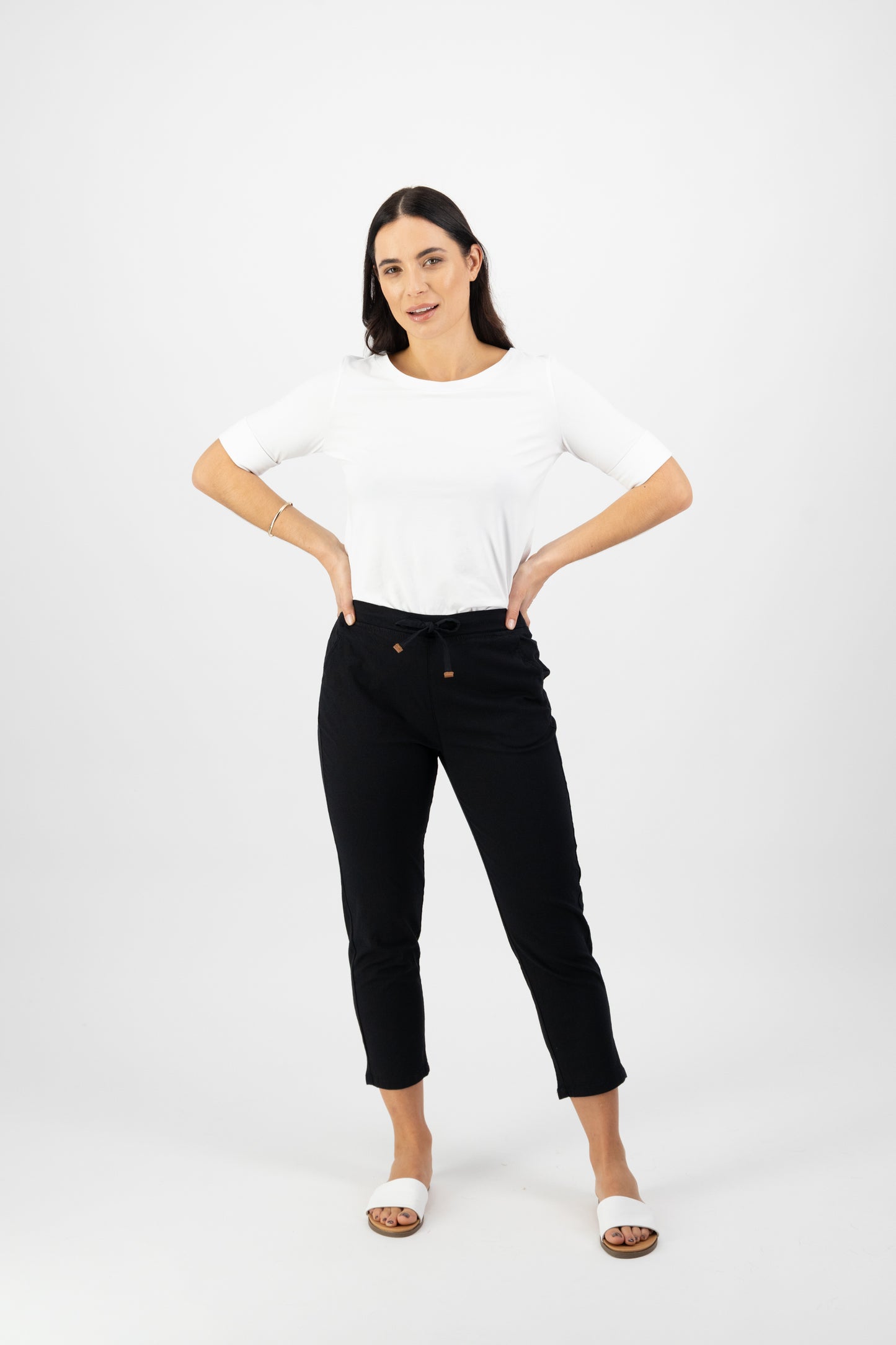 5790 Black - 7/8 Length Skinny Leg Elastic Waist Pant - Vassalli