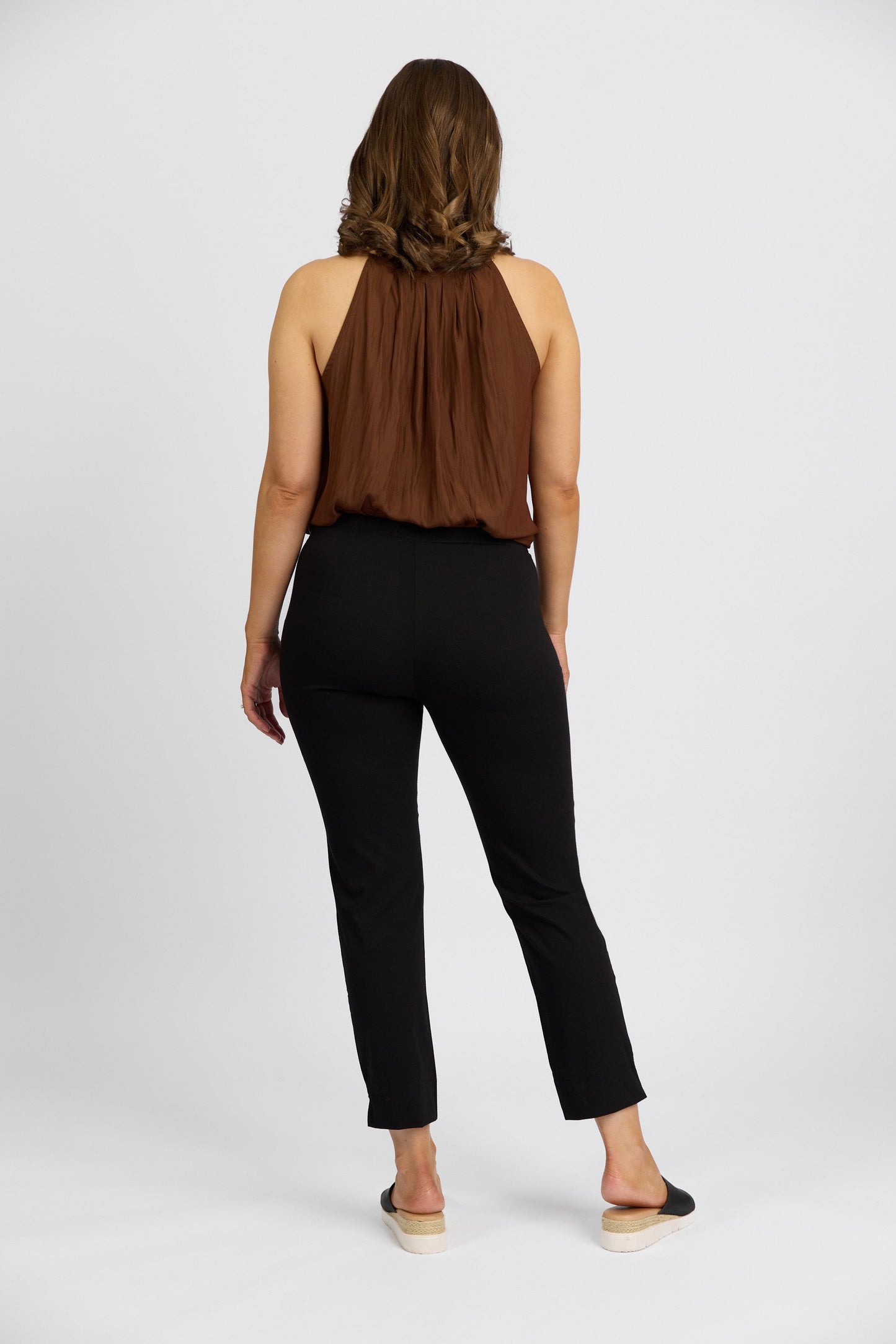P5362 Black - Paris Capri