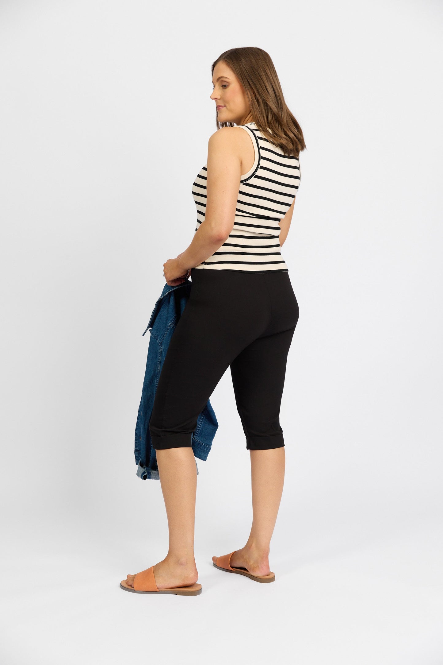 P6280 Black - Paris Short - Vassalli
