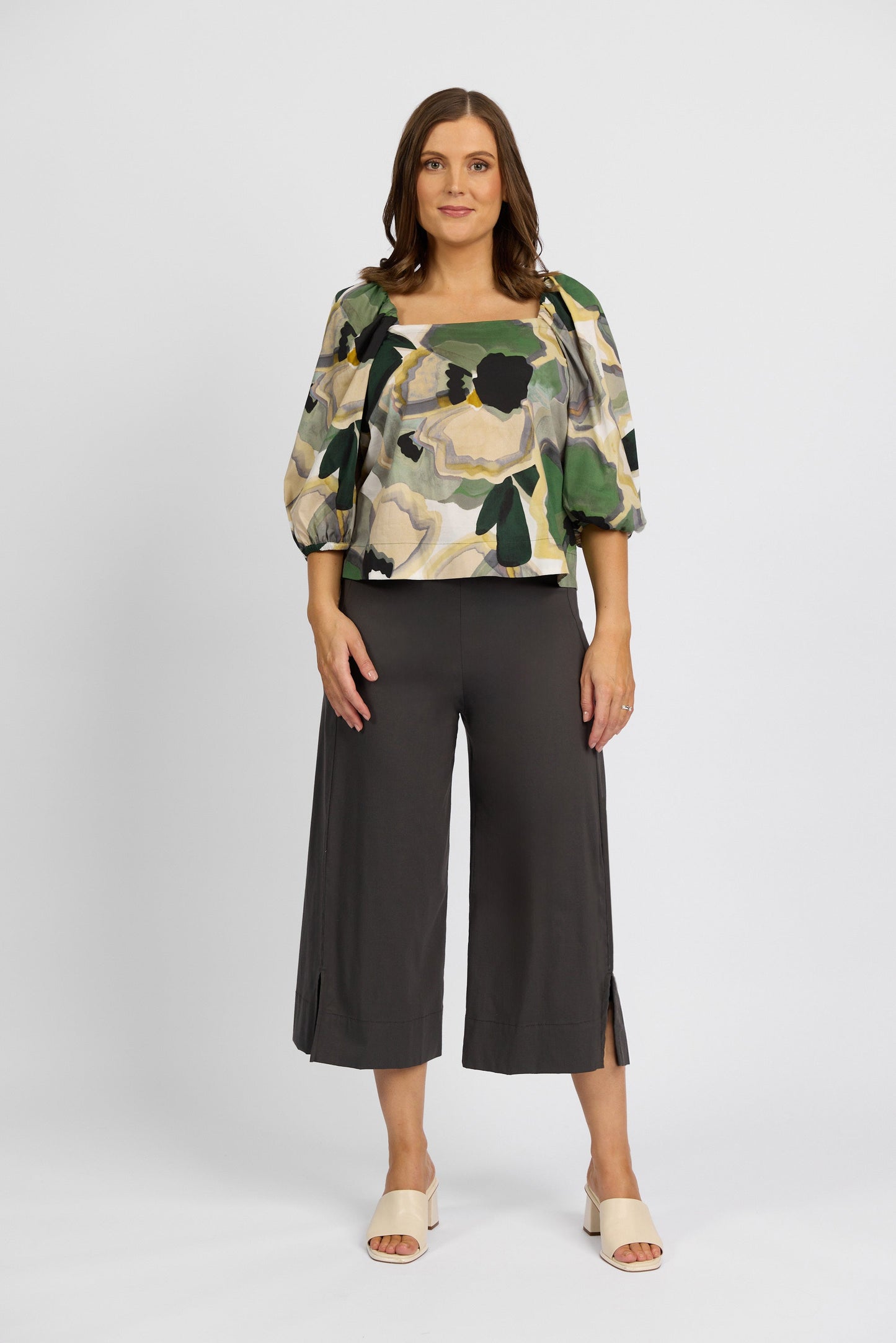 P6426 Beluga - Paris Wide Leg Crop - Vassalli