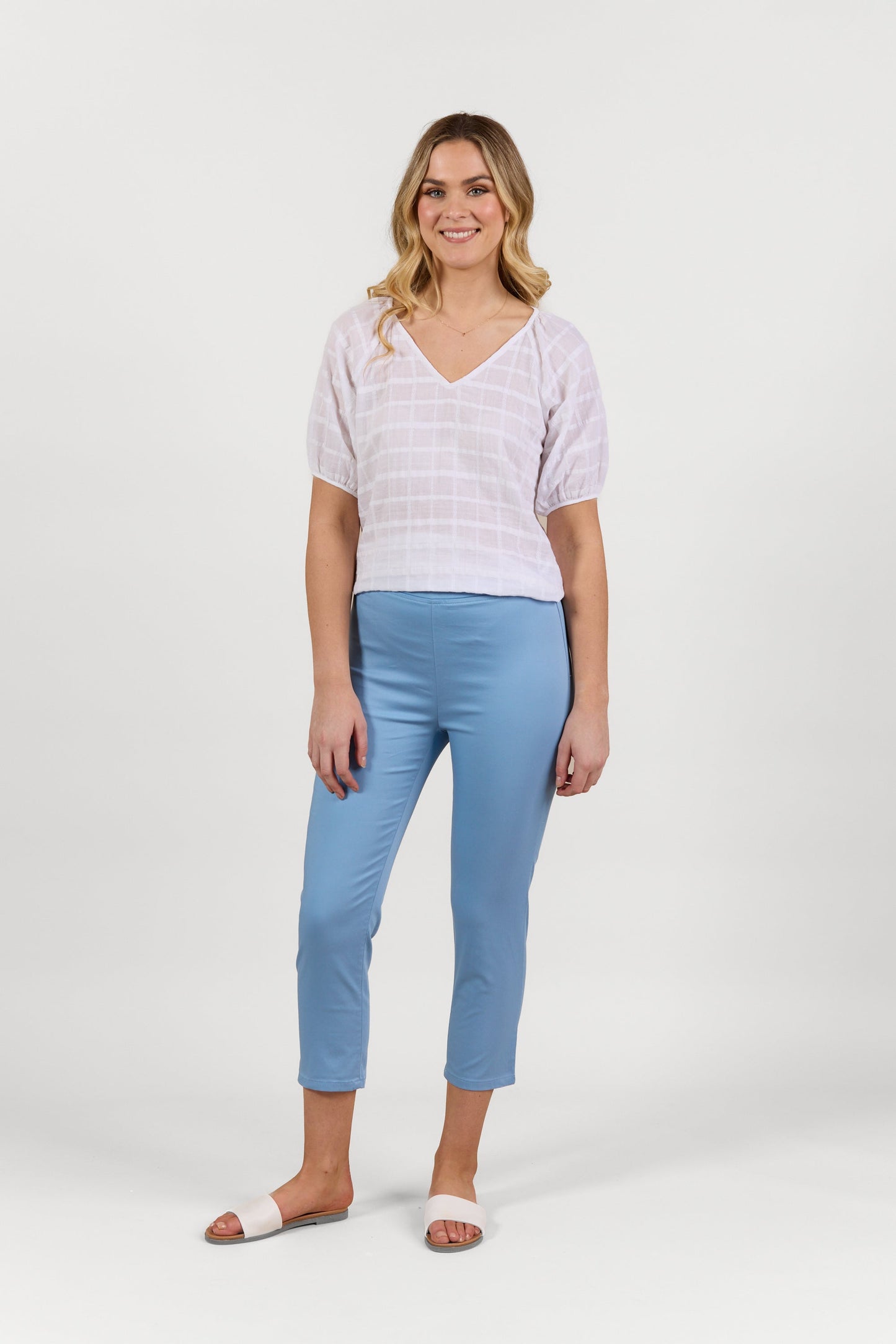 S271LW Fresh Blue - Skinny Leg 7/8 Length Lightweight Pull On - Vassalli