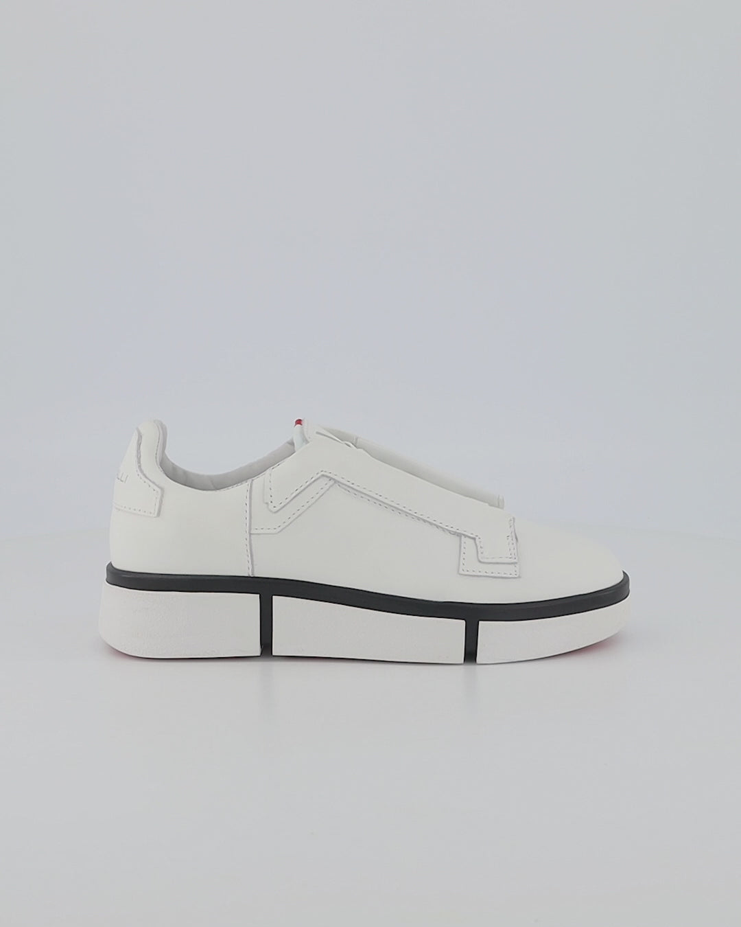VS-004 White/White/Black - Laceless Sneaker Vassalli