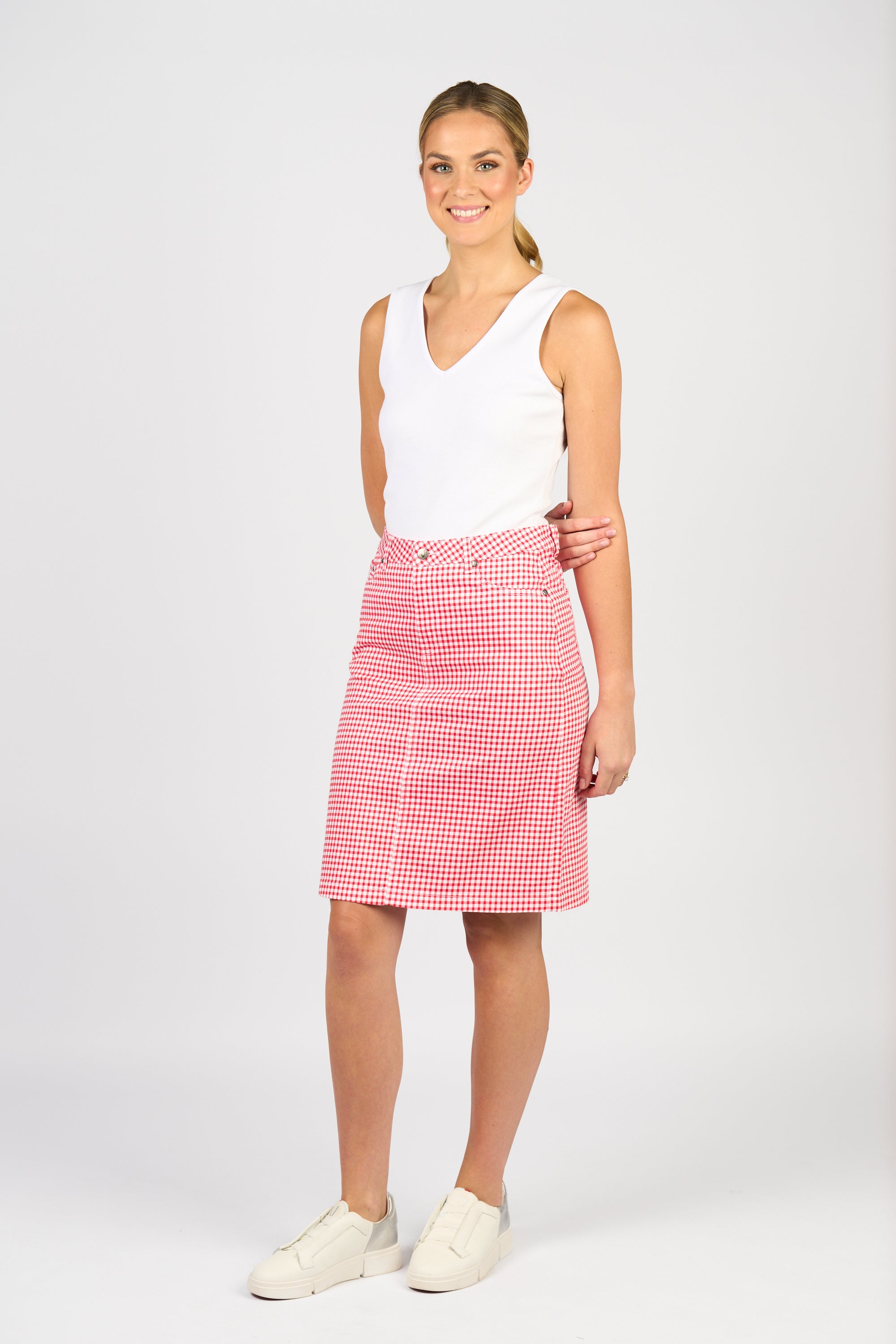 372AV Lightweight Skirt - Red Gingham - Vassalli