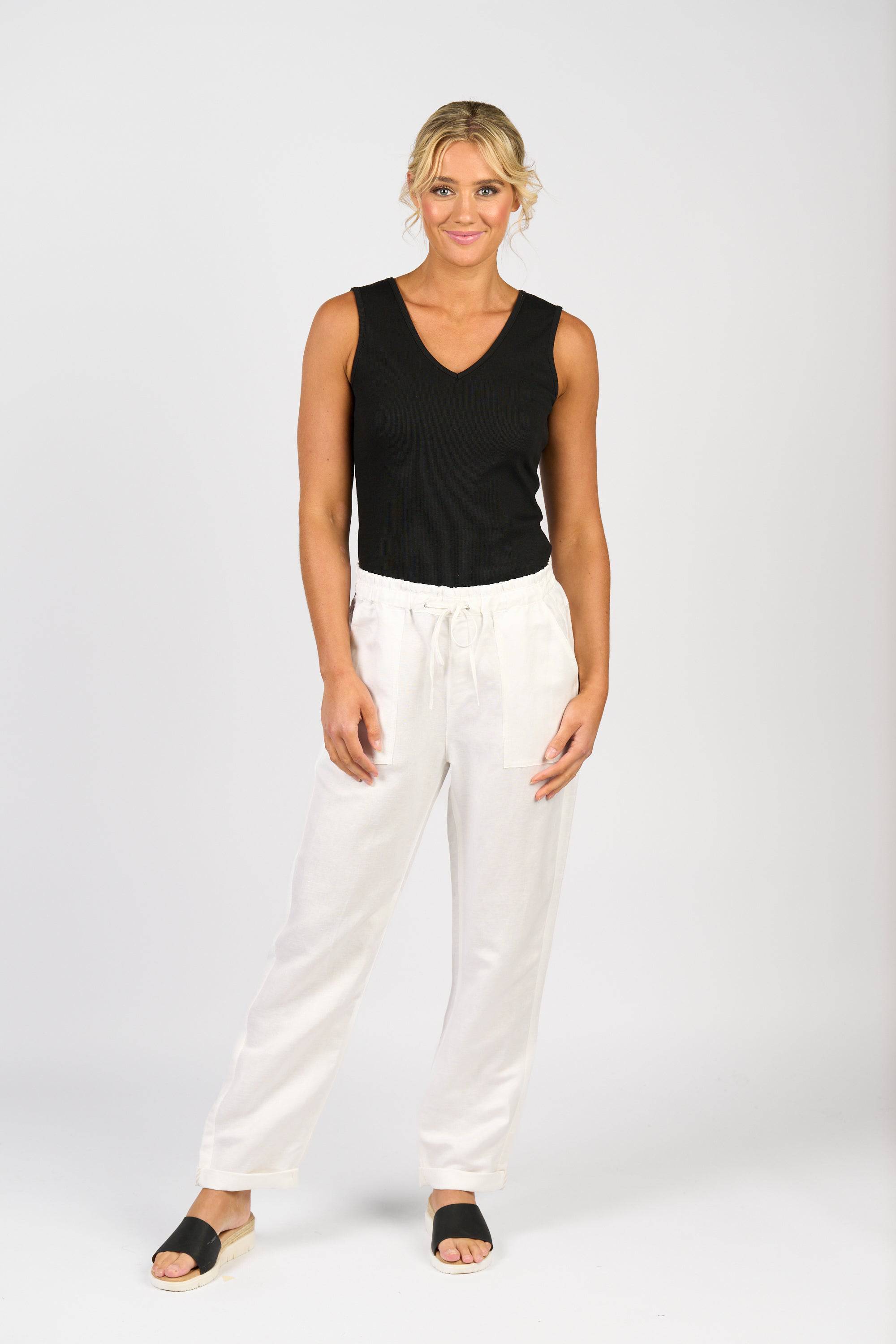 5016 Ankle Grazer Pant - White - Vassalli