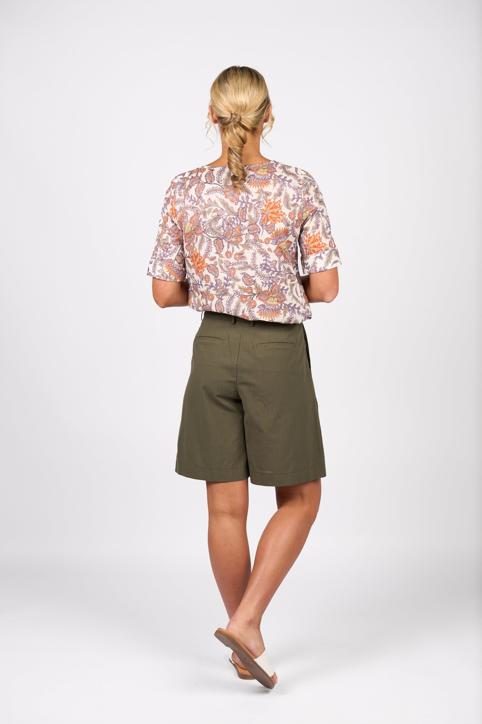 5038 Shorts - Olive - Vassalli
