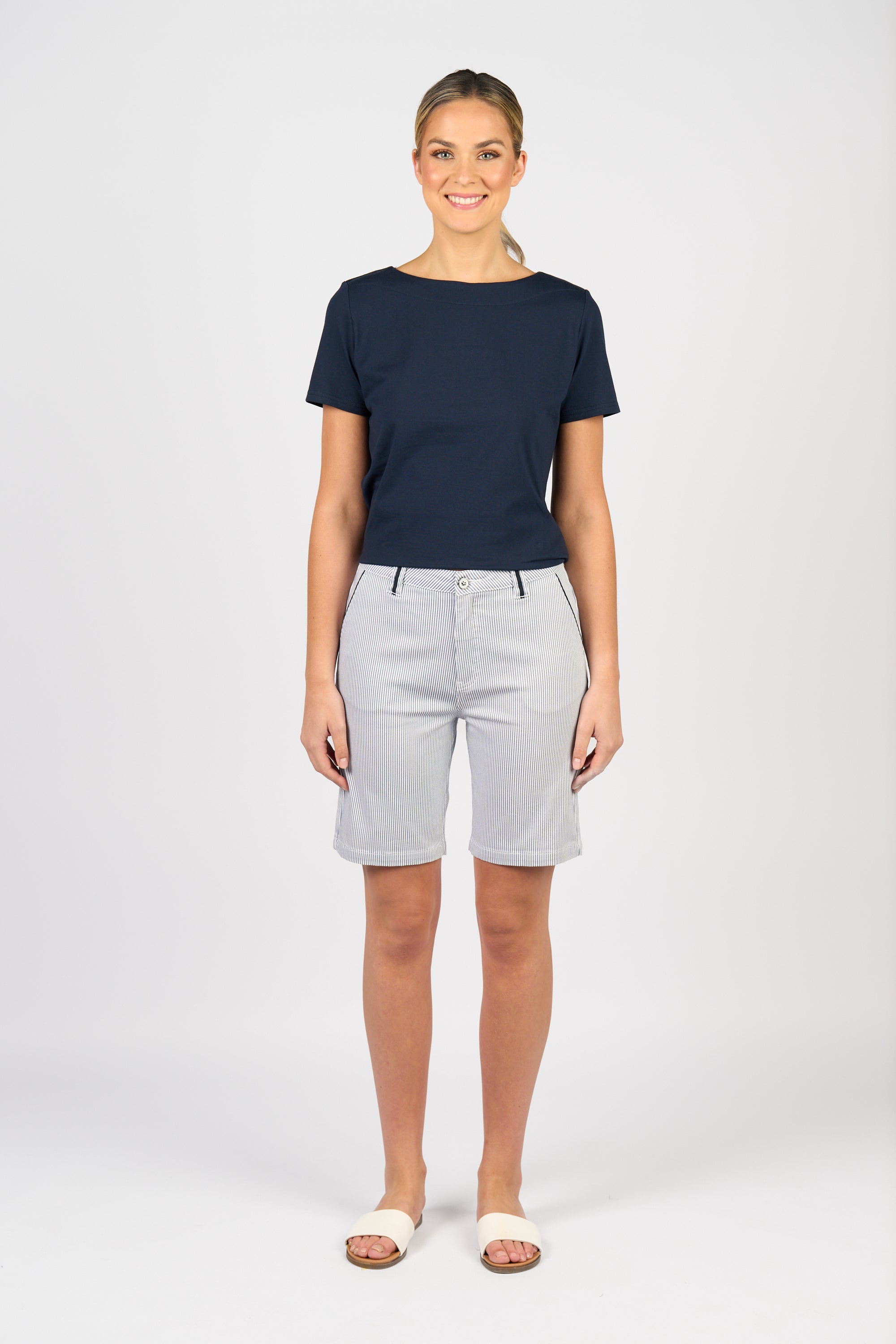 5998 Shorts - Ink/White Stripe - Vassalli