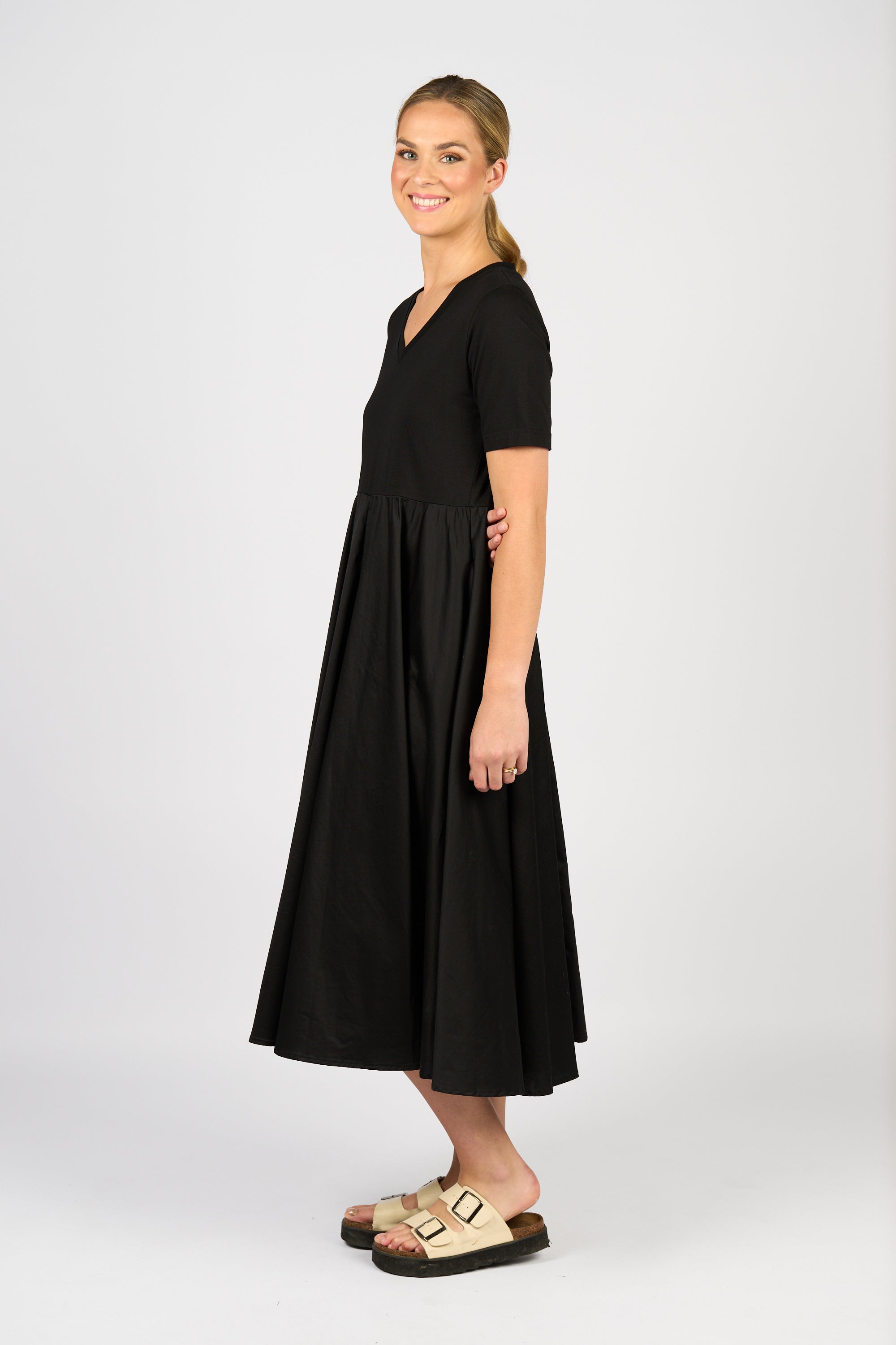6117 T-Shirt Dress - Black - Vassalli