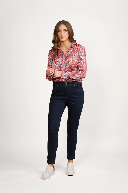 From Office to Outing: Styling Vassalli's Blazers and Tops