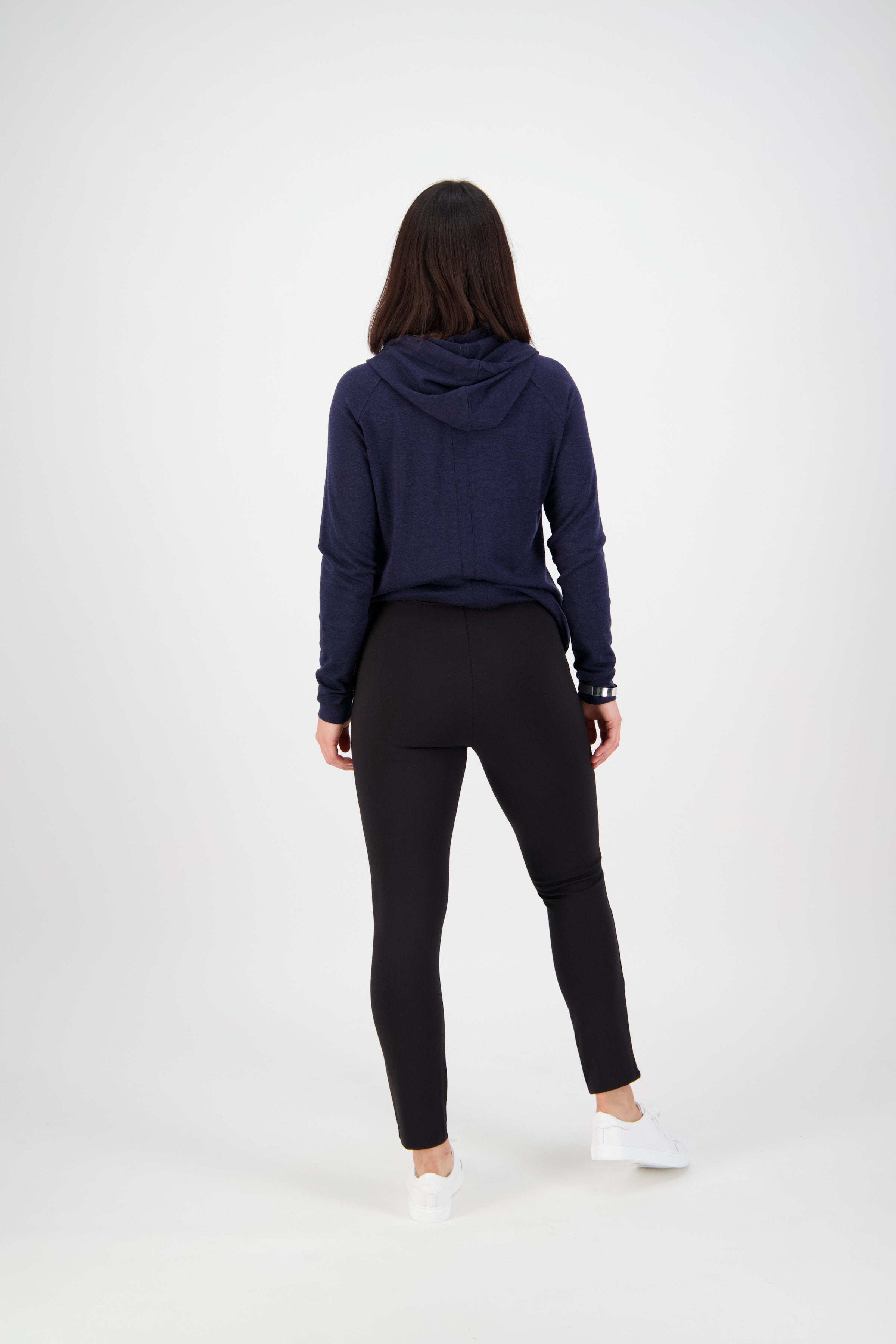 12105 Black - Skinny Leg Ankle Grazer Ponti Pull-On - Vassalli