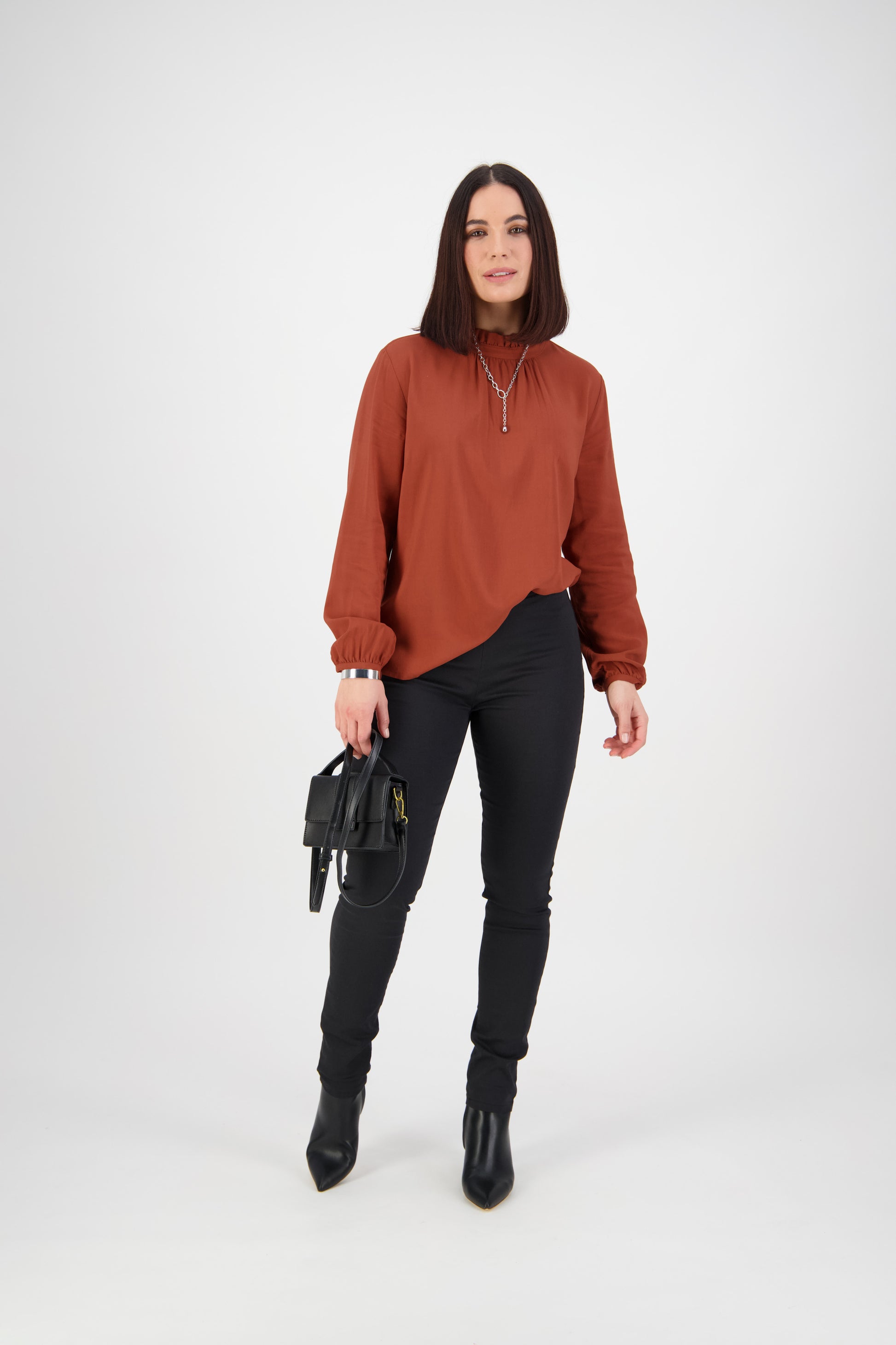 230D Black - Skinny Leg Full Length Spray on Pull On - Vassalli