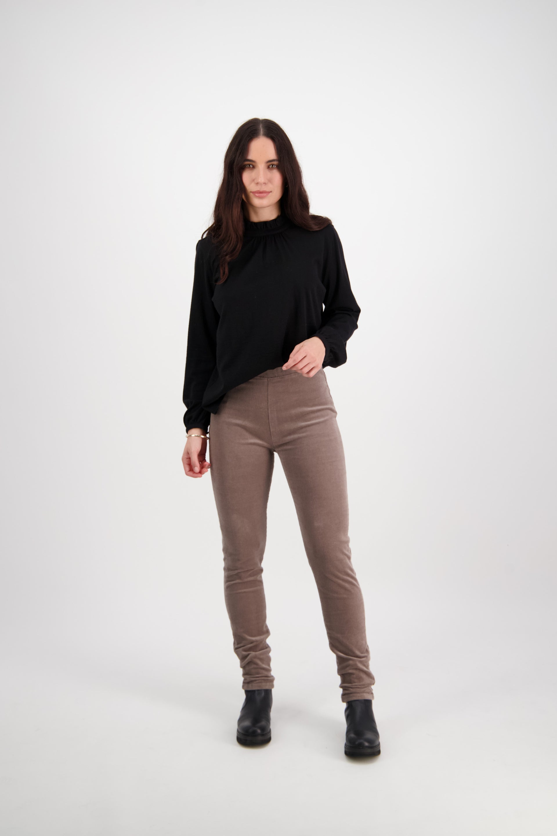230M Taupe - Skinny Leg Full Length Pinwale Cord Pull-On - Vassalli