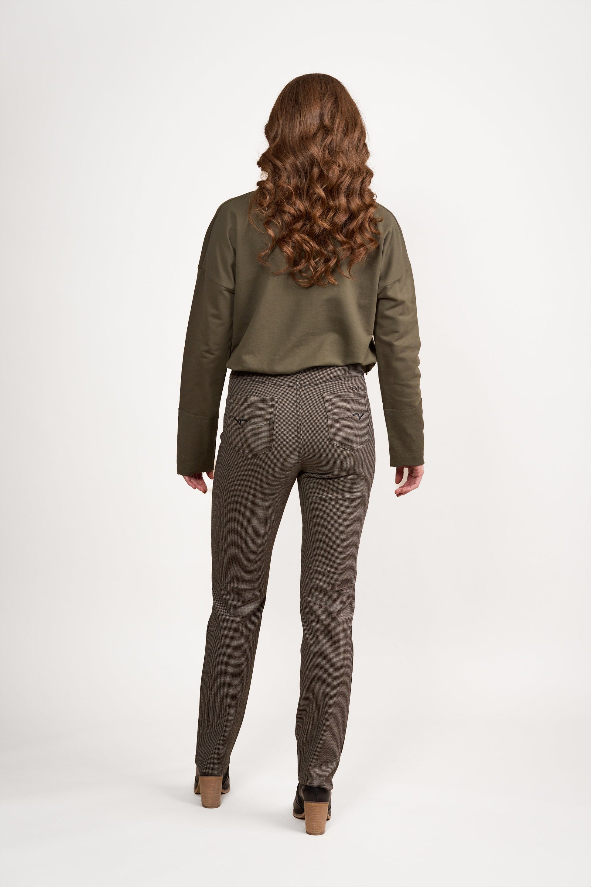 234 Harlow - Slim Leg Full Length Printed Ponti Pull On - Vassalli