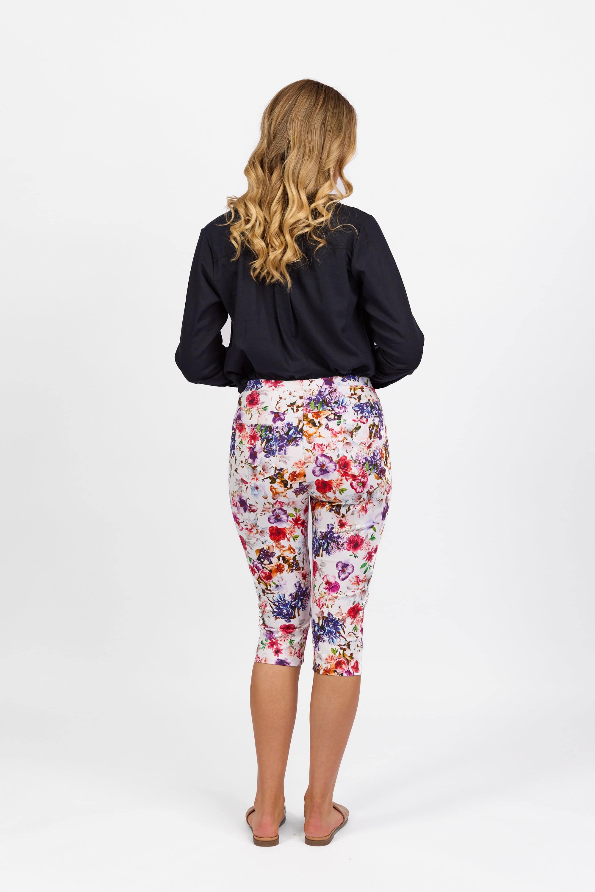 261LW Burst - Printed Skinny Leg 3/4 Length Lightweight Pull-On - Vassalli