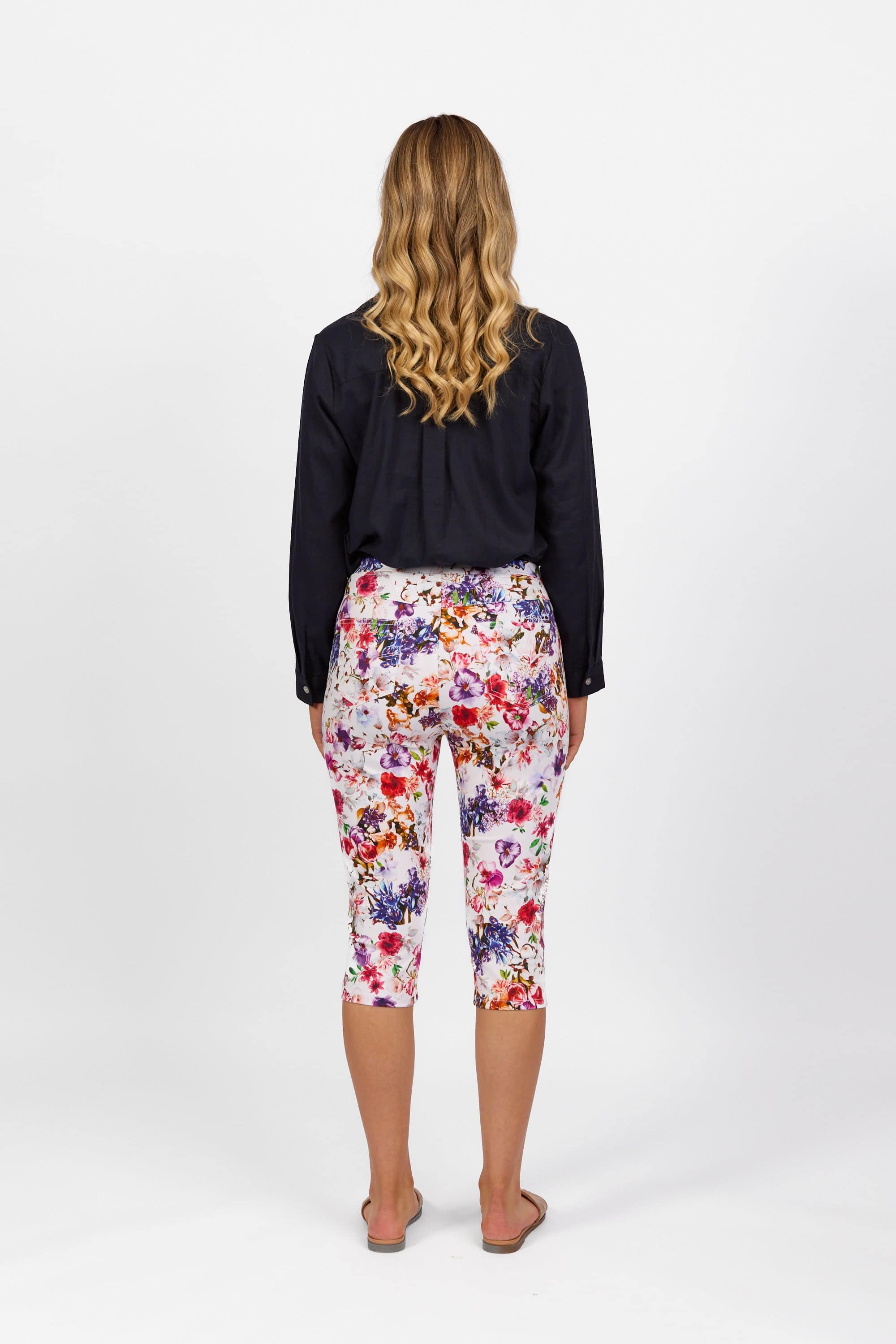 261LW Burst - Printed Skinny Leg 3/4 Length Lightweight Pull-On - Vassalli