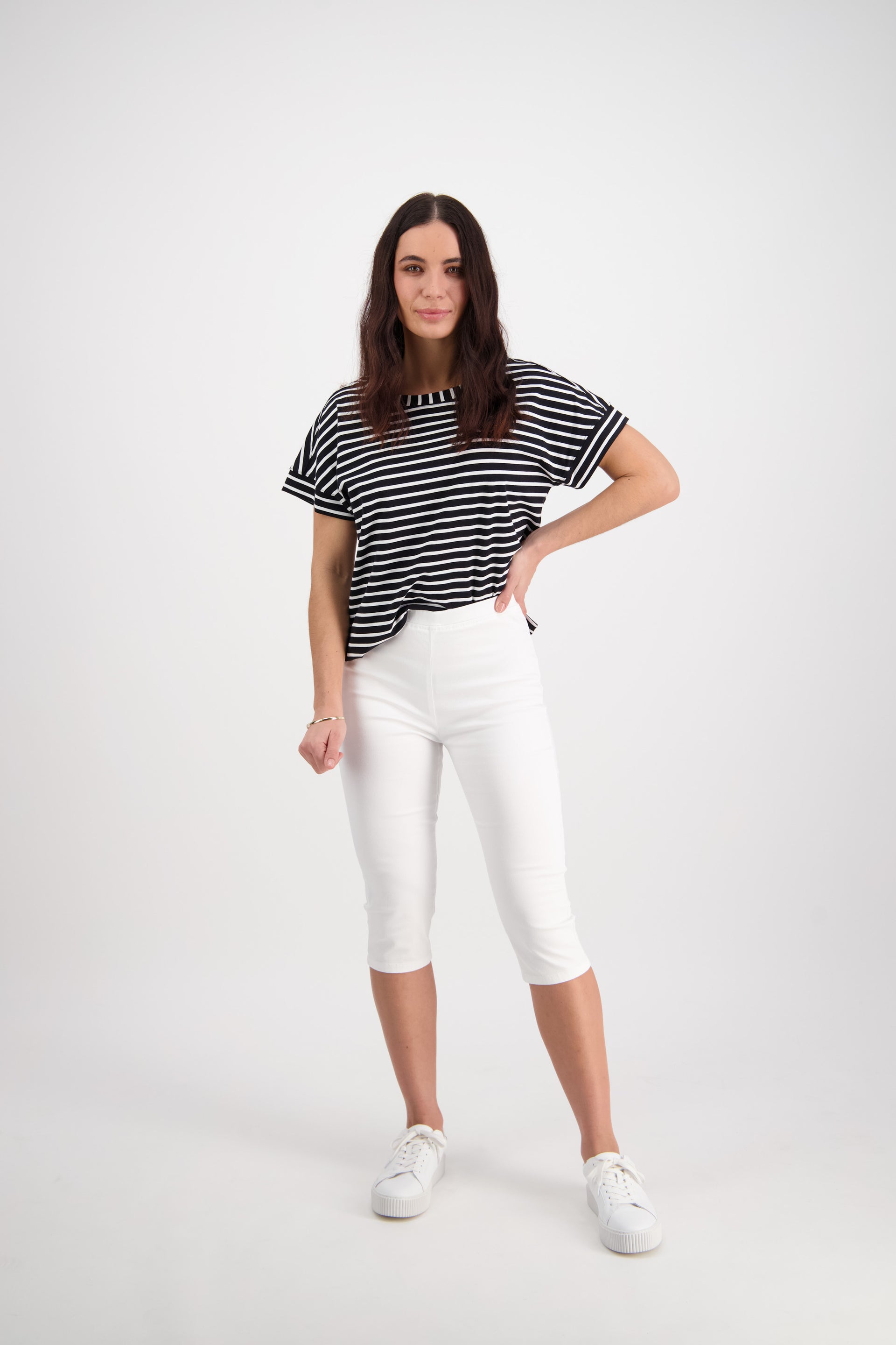 261LW White - Plain Skinny Leg 3/4 Length Lightweight Pull-On - Vassalli