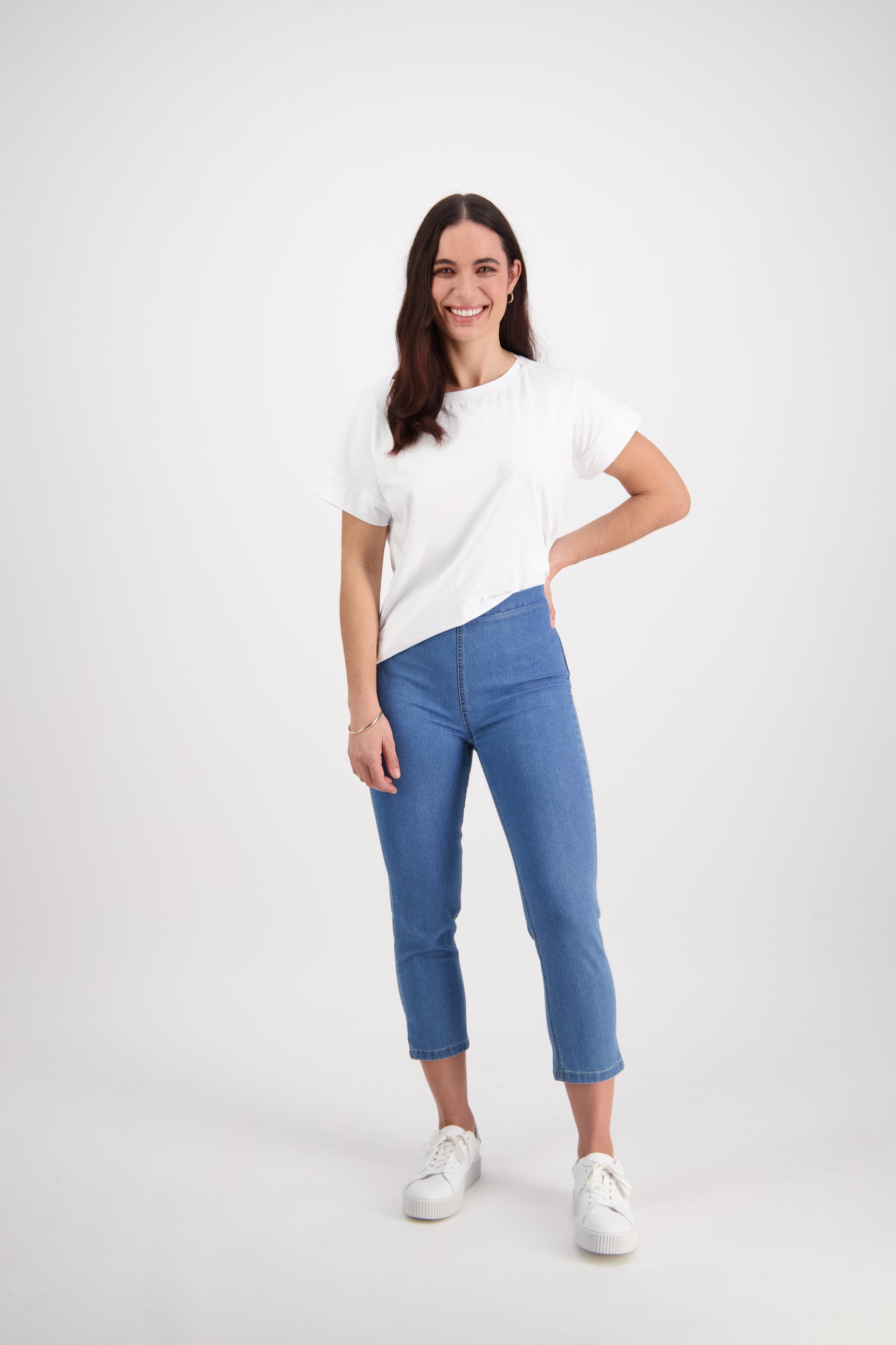271CS Light Denim - Skinny Leg 7/8 Length Contrast Stitch Denim Pull-On - Vassalli