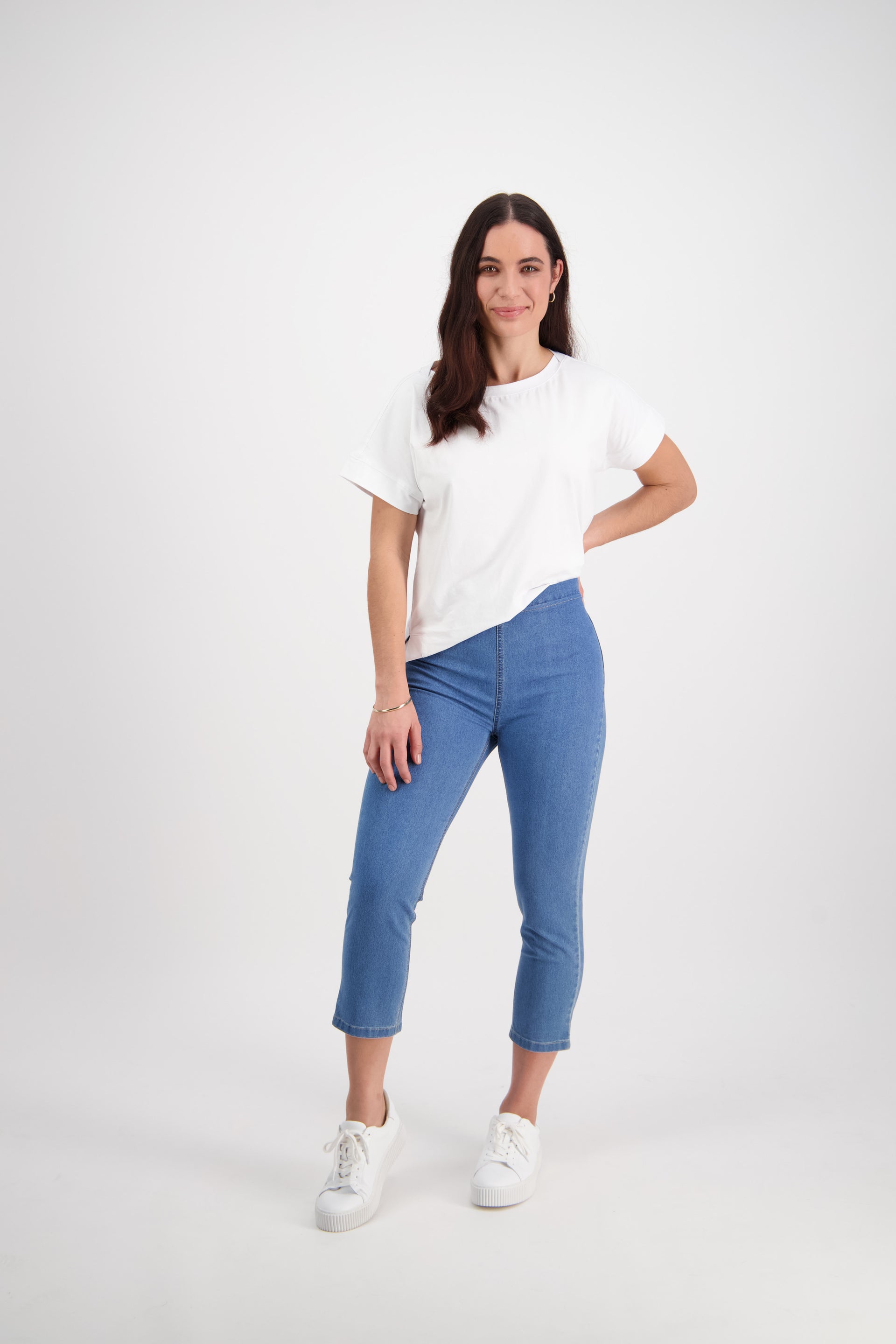 271CS Light Denim - Skinny Leg 7/8 Length Contrast Stitch Denim Pull-On - Vassalli