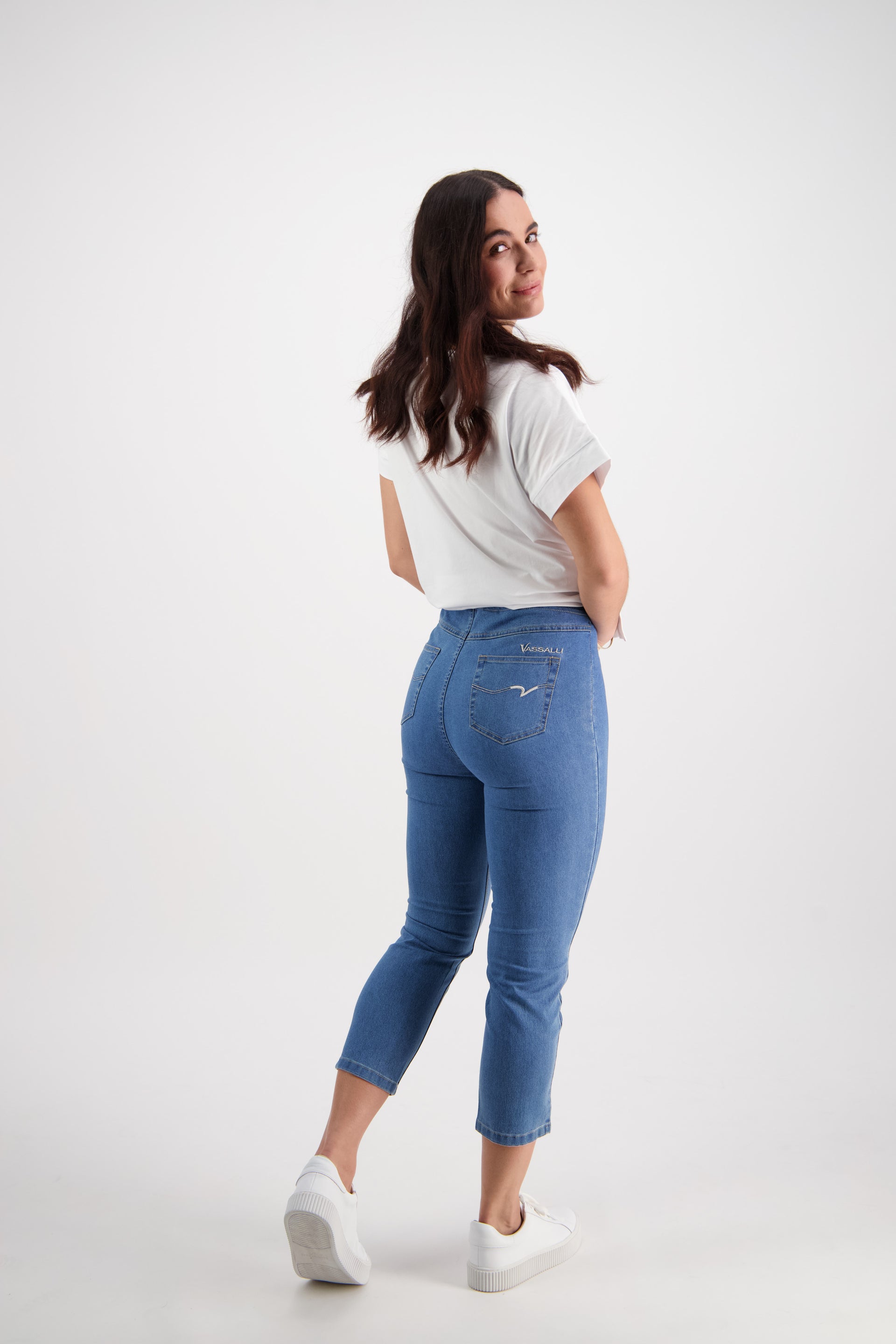 271CS Light Denim - Skinny Leg 7/8 Length Contrast Stitch Denim Pull-On - Vassalli