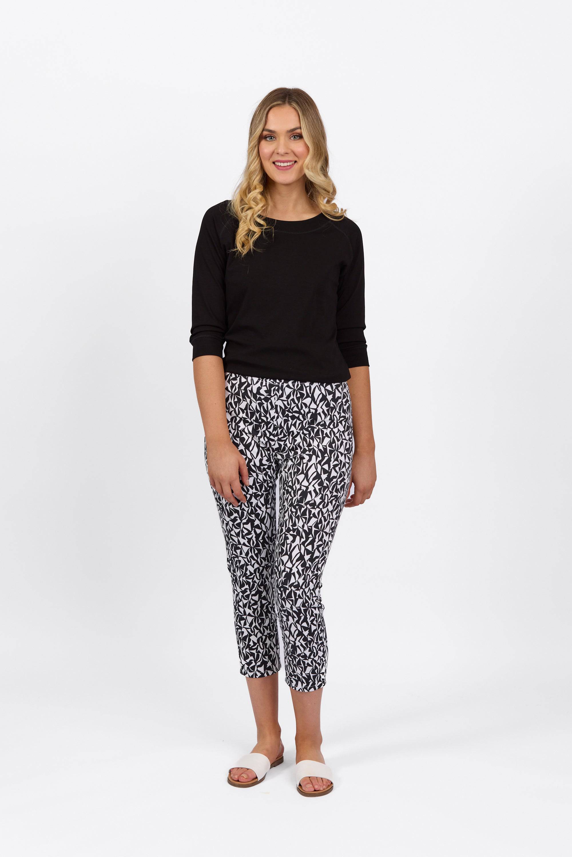 271LW Accent - Printed Skinny Leg 7/8 Length Lightweight Pull-On - Vassalli