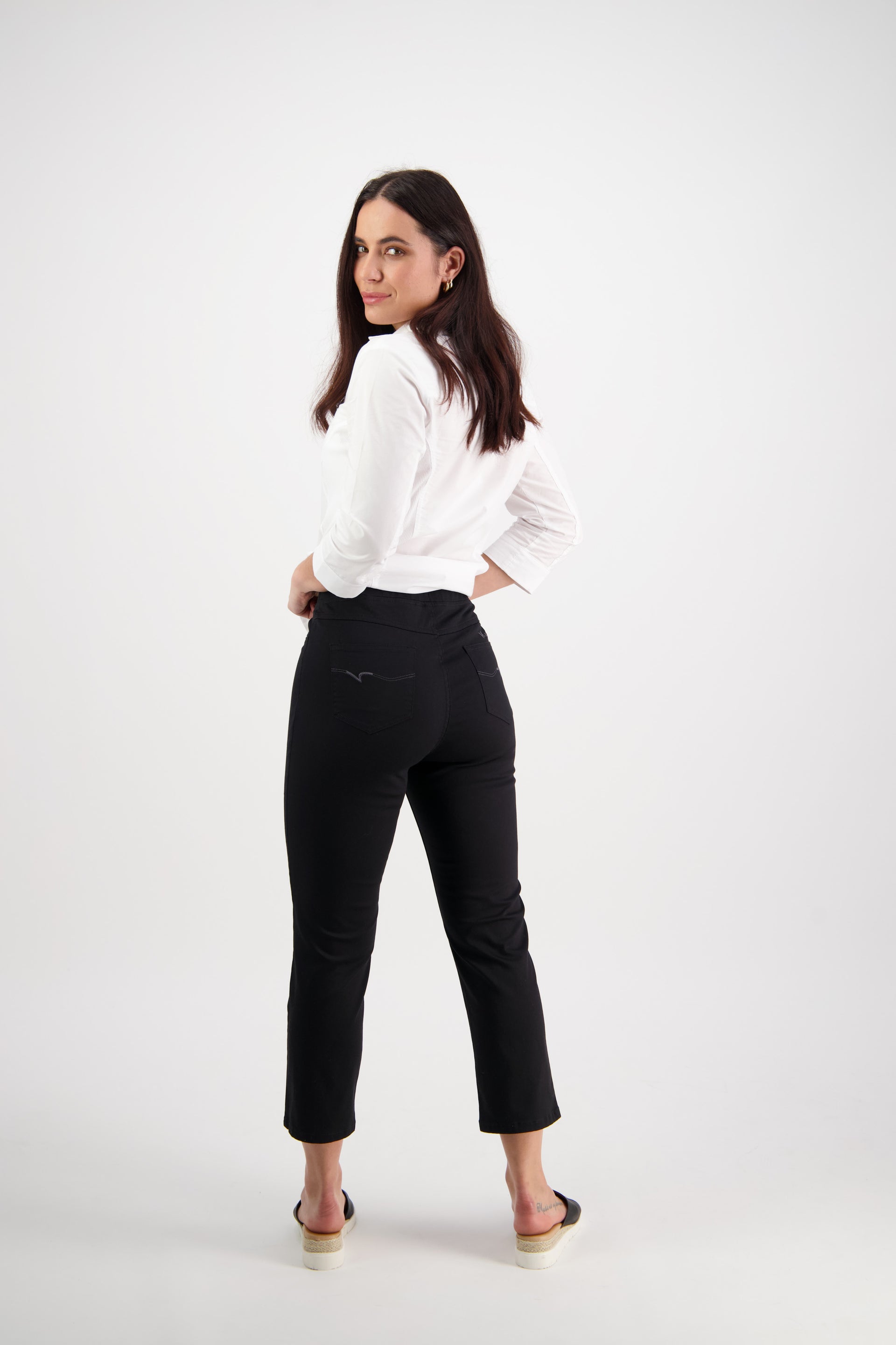 274LW Black - Plain Slim Leg 7/8 Length Lightweight Pull-On - Vassalli
