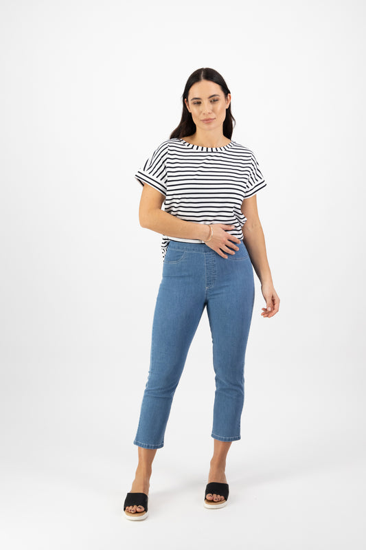 274 Mid Wash - Slim Leg 7/8 Length Lightweight Denim Pull On - Vassalli