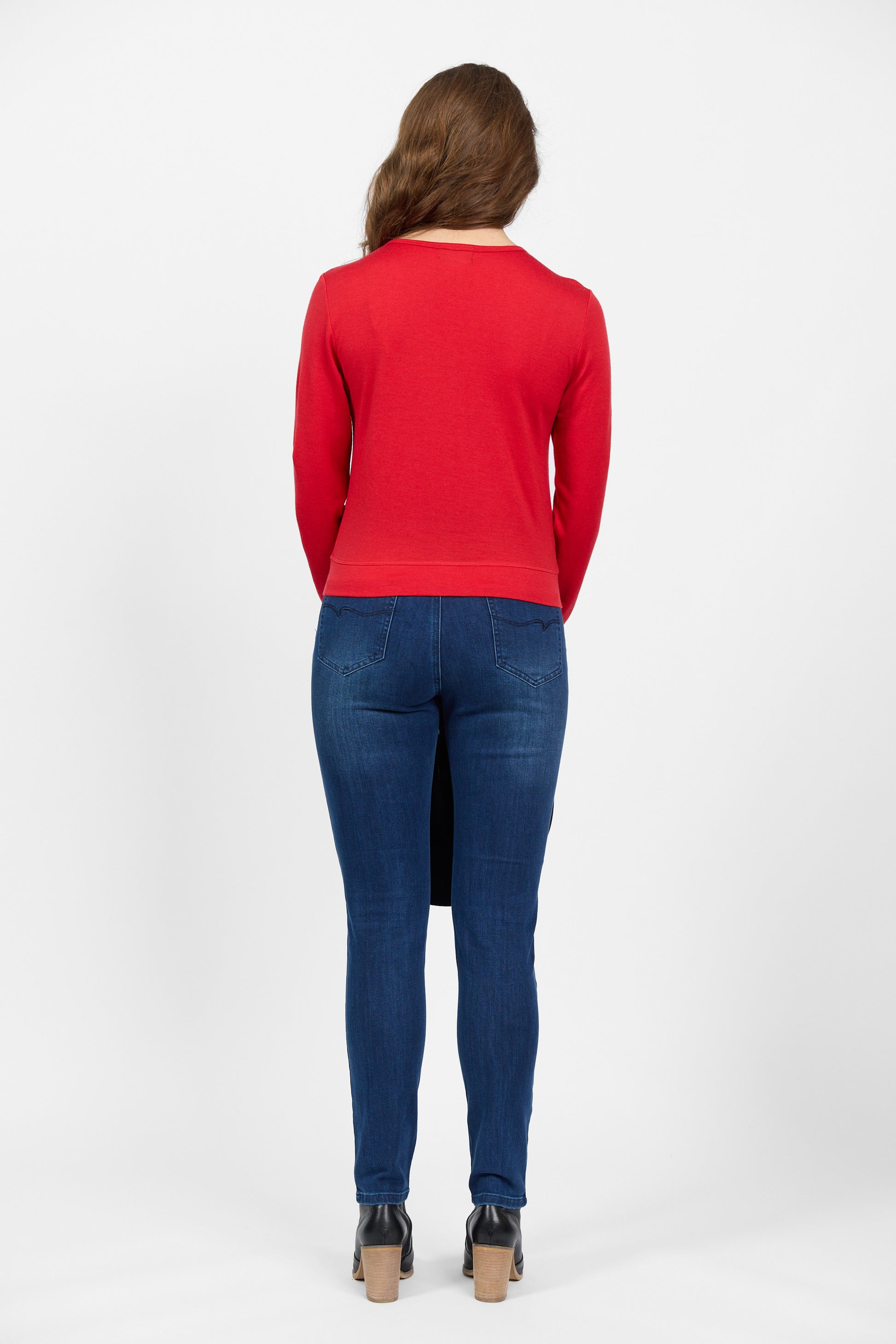 4147 Scarlet - 100% Merino Cropped Cardi - Vassalli