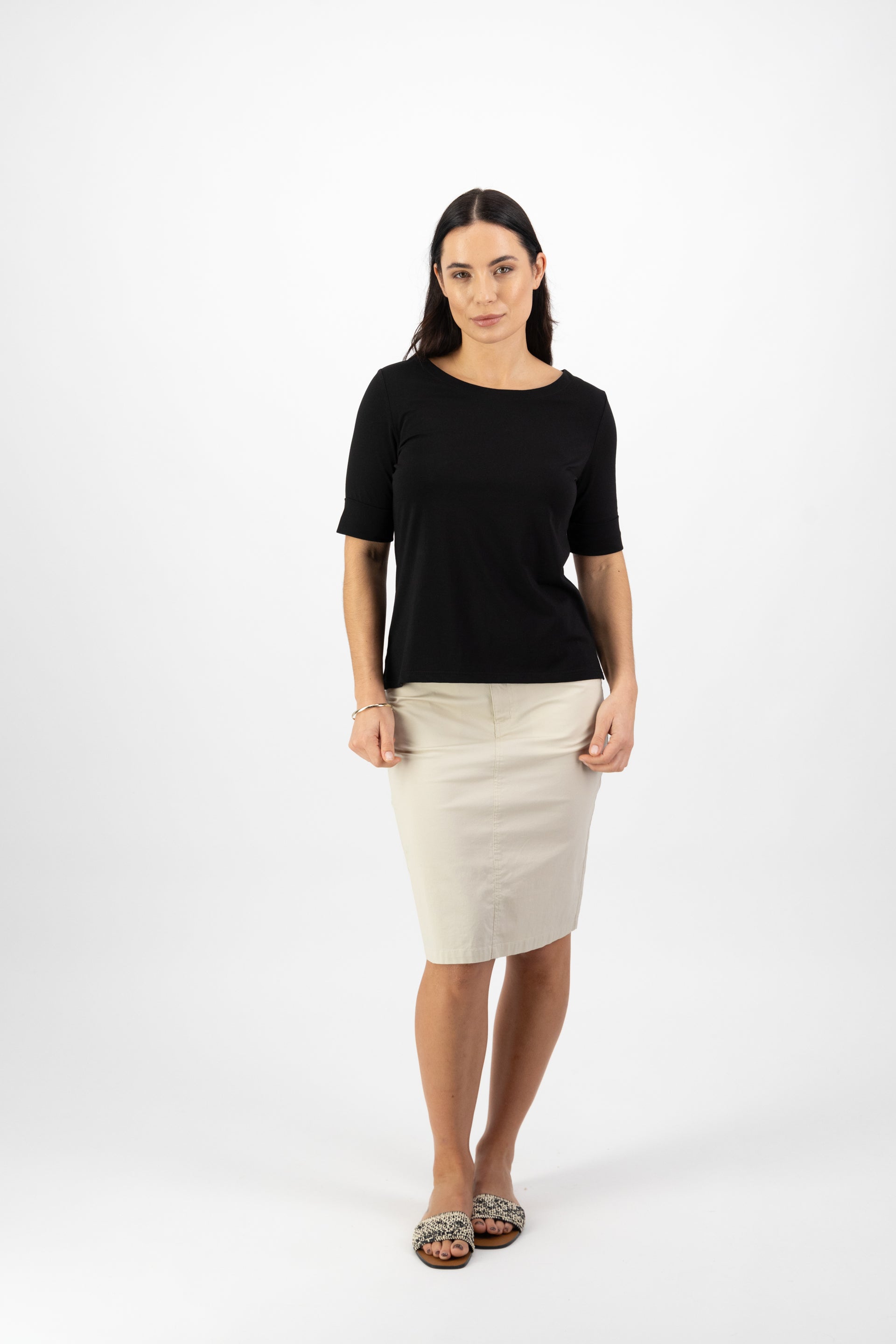 4262 Black - Boat Neck Top - Vassalli