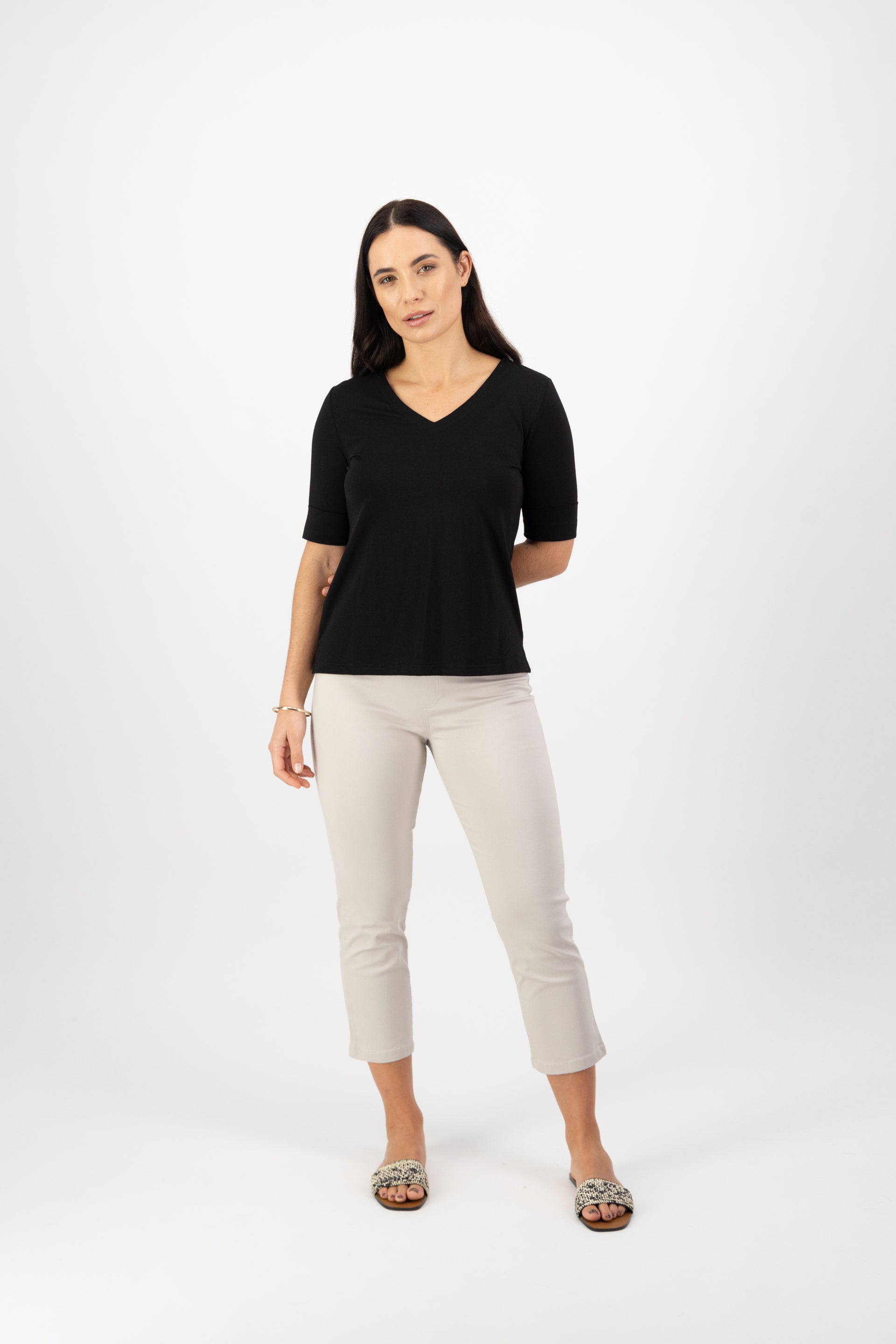 4264 Black - V Neck Top - Vassalli