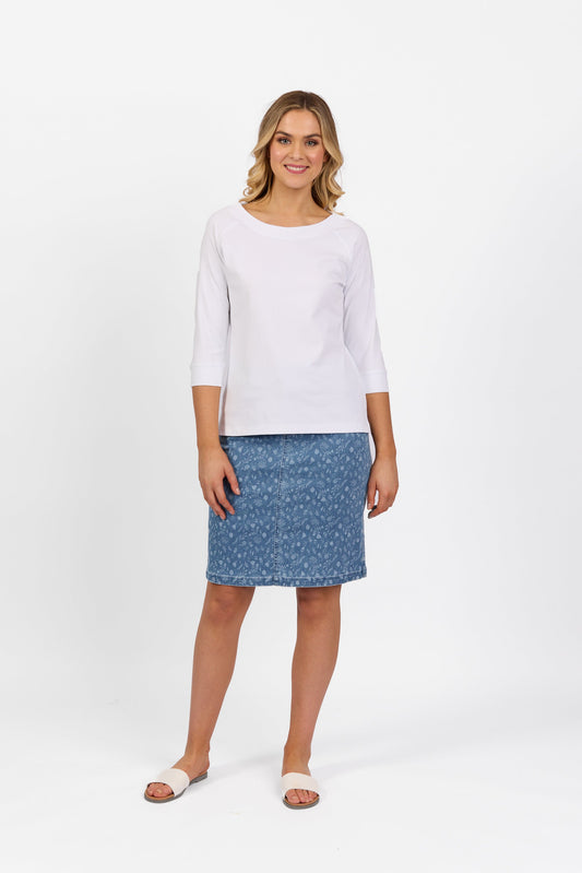 4381 White - Boat Neck 3/4 Sleeve Top - Vassalli