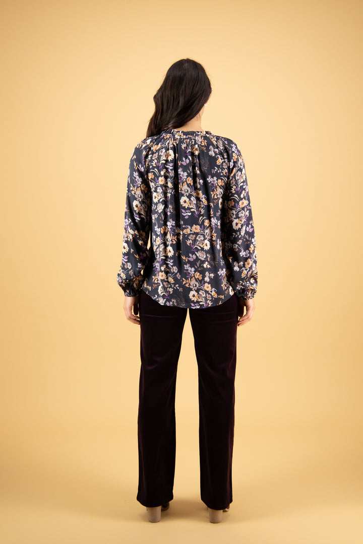 4404 Flora - Printed V Neck Top with Front Frill and Neck Ties - Vassalli