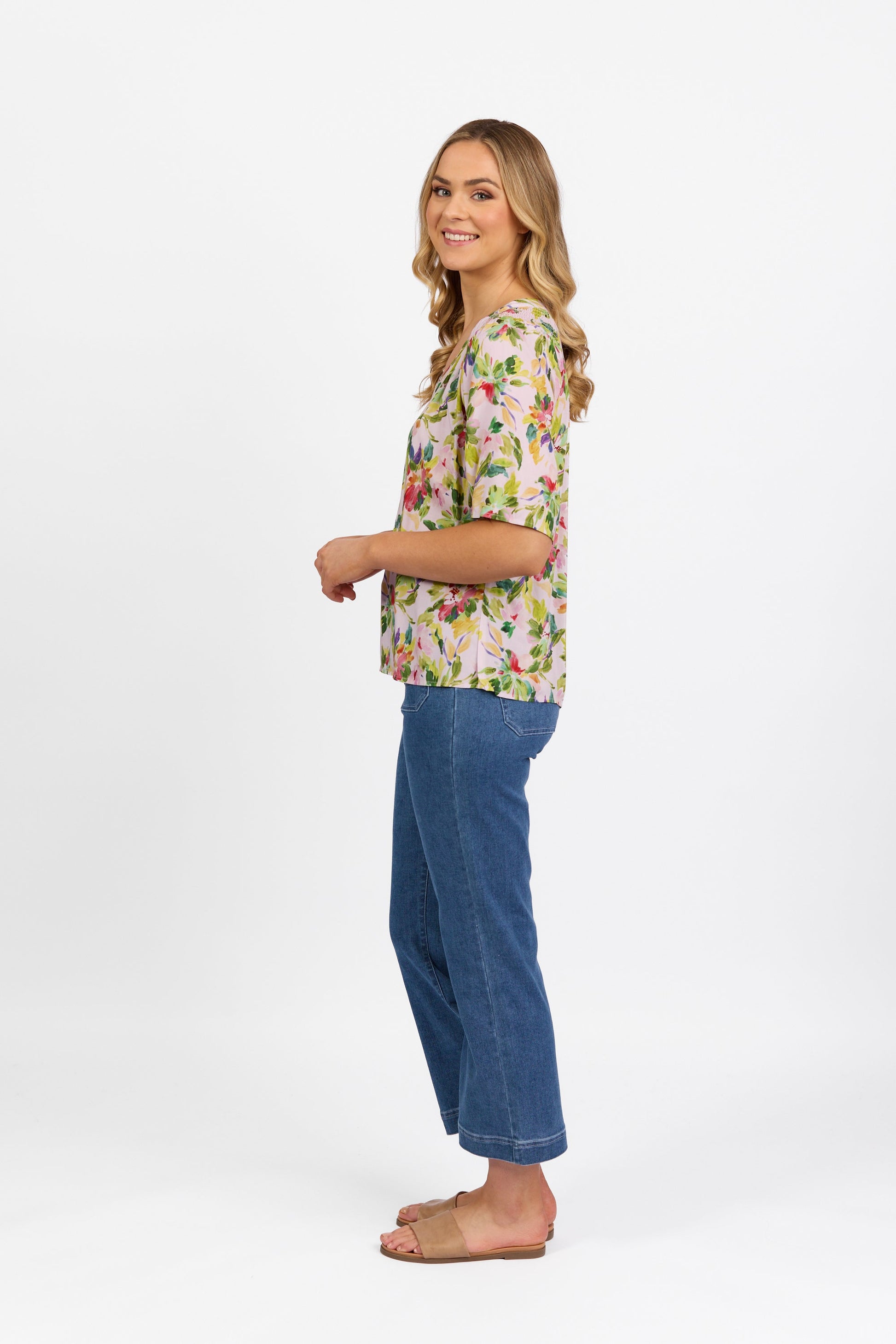 4447 Capri - Short Sleeve V Neck Top with Shirred Shoulders - Vassalli